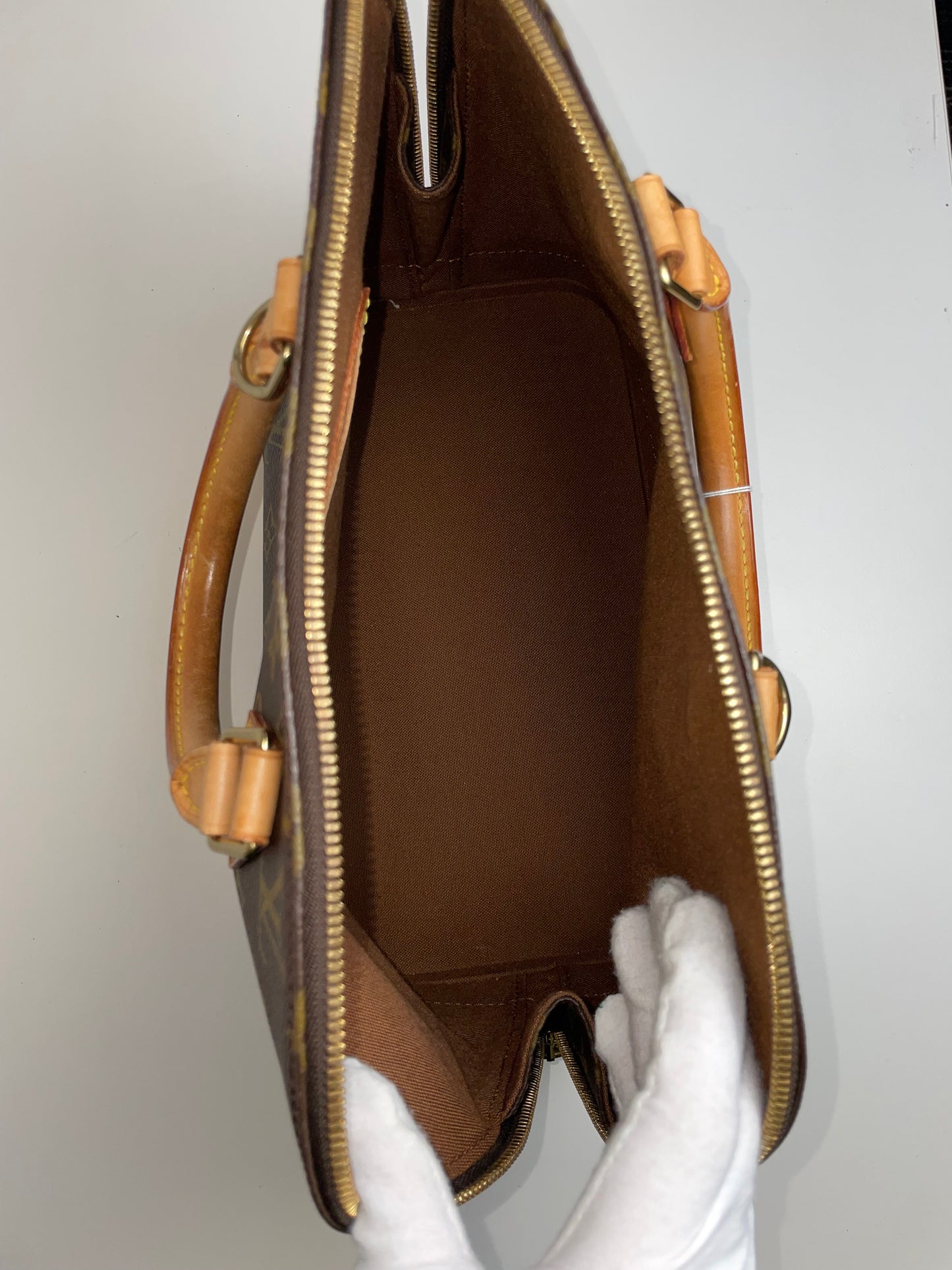 Pre-Owned Louis Vuitton Monogram Alma PM AJ056