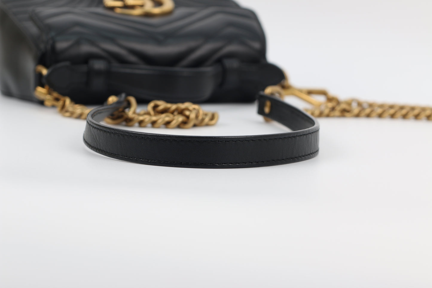 Gucci Black Leather GG Marmont Mini Top Handle Bag 547260 (B072100728P)