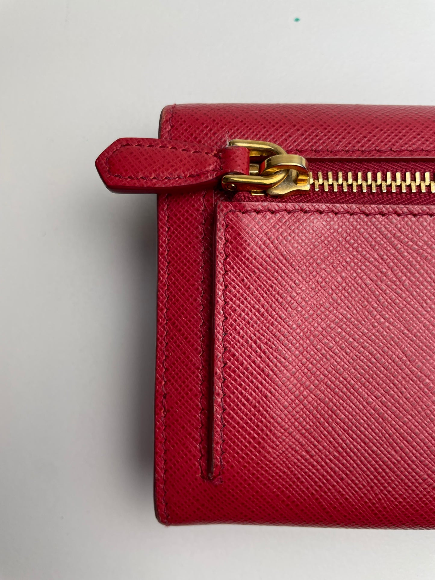 Pre-Owned Prada Saffiano Leather Long Wallet AJ067