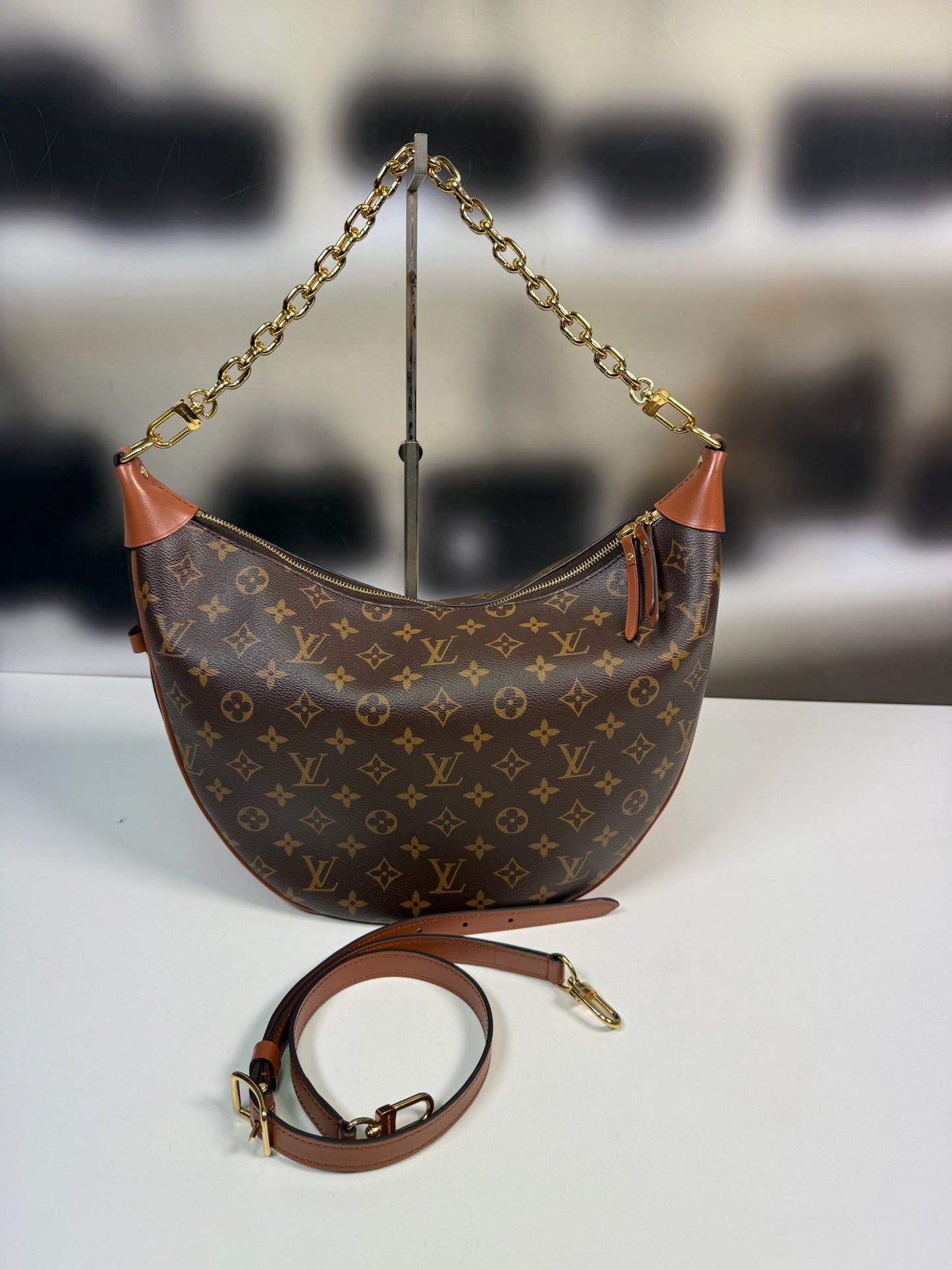 Louis Vuitton Loop Hobo bag in Monogram canvas