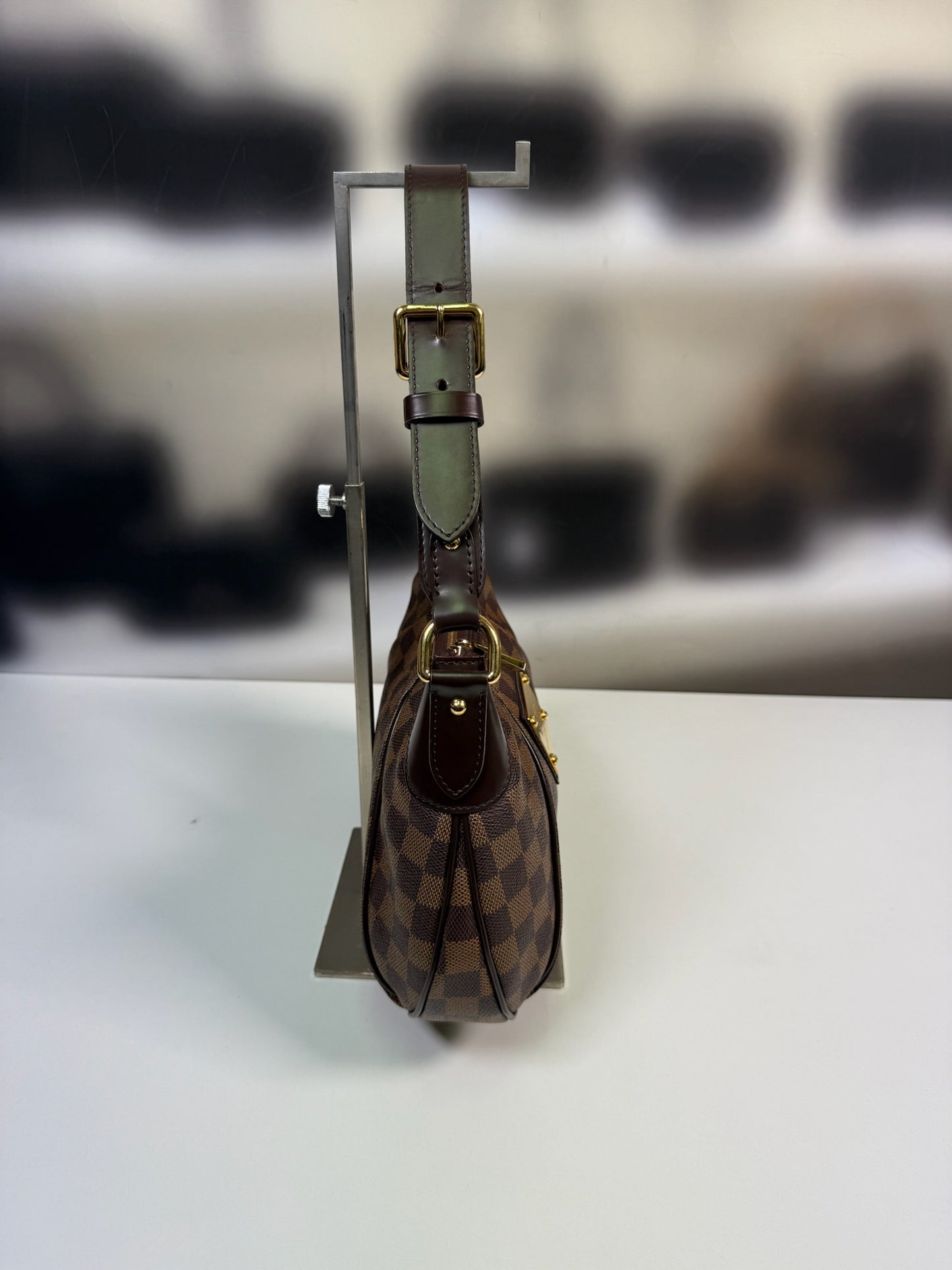 Louis Vuitton Thames PM bag in Damier Ebene canvas