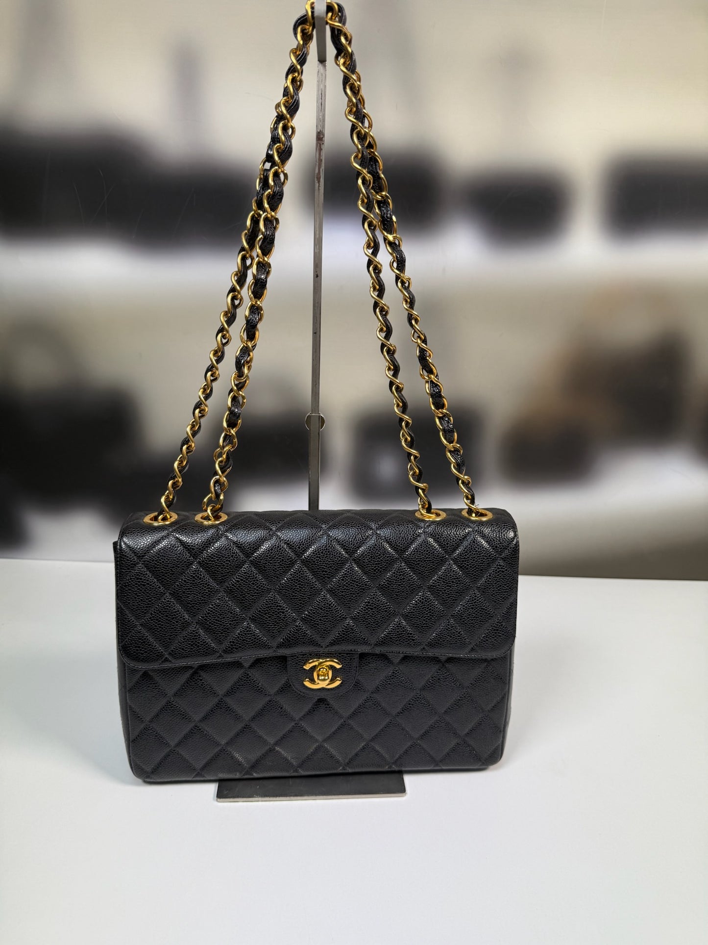 Chanel Caviar leather Jumbo Classic single flap handbag