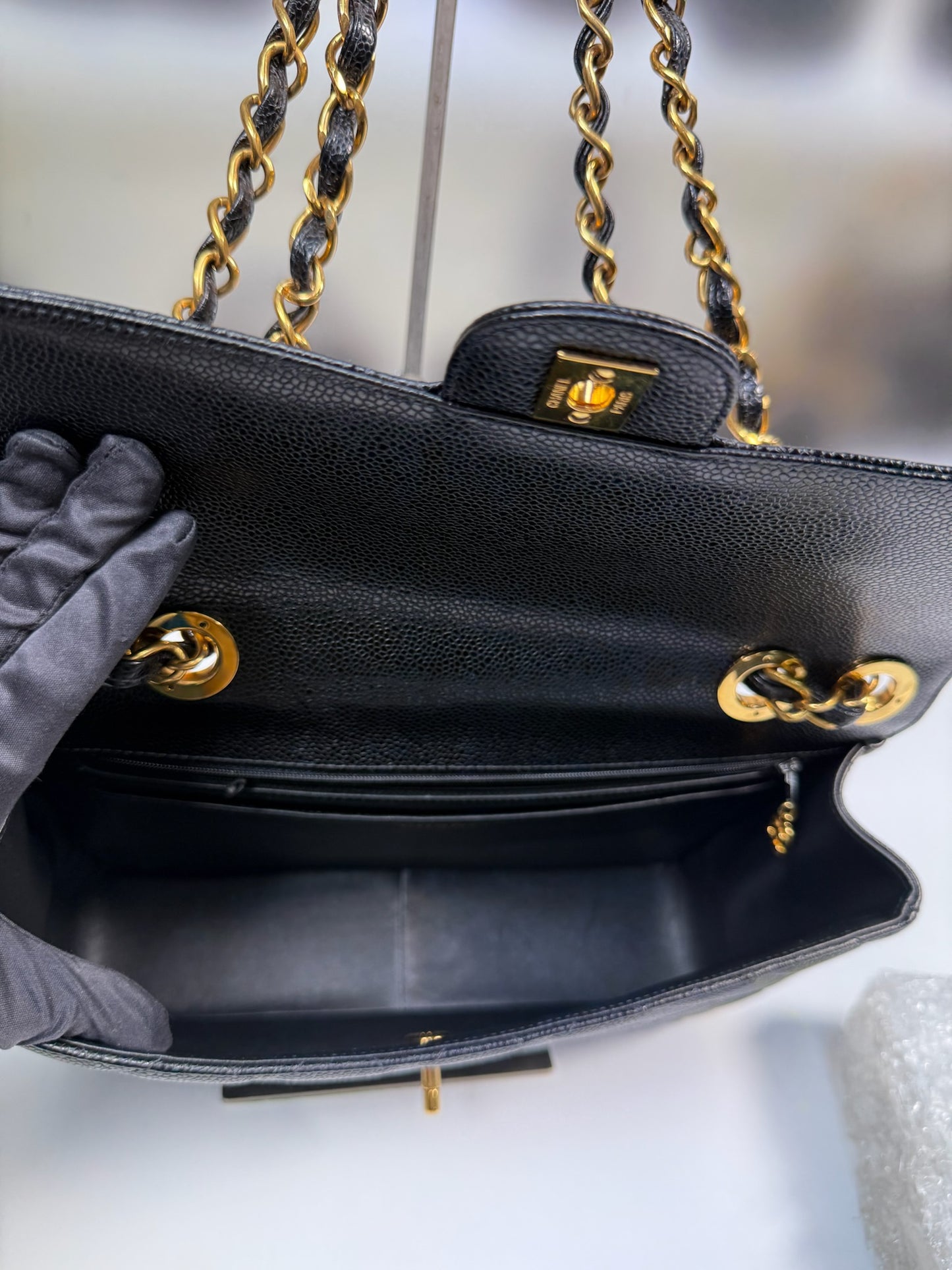 Chanel Caviar leather Jumbo Classic single flap handbag