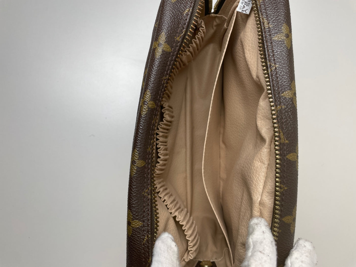 Pre-Owned Louis Vuitton Trousse Toilette 23 AJ118
