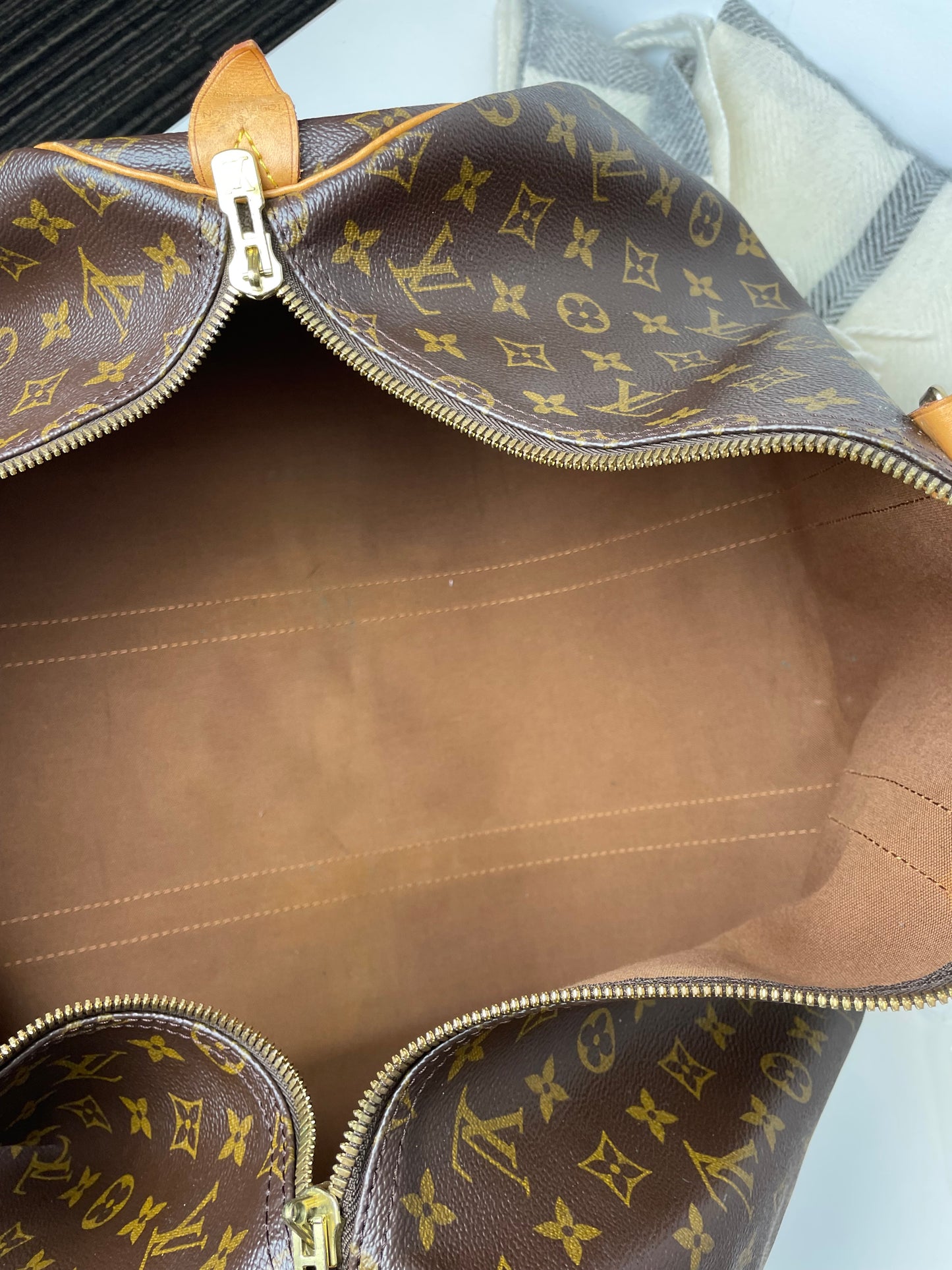Pre-Owned Louis Vuitton Keepall 55 AJ121