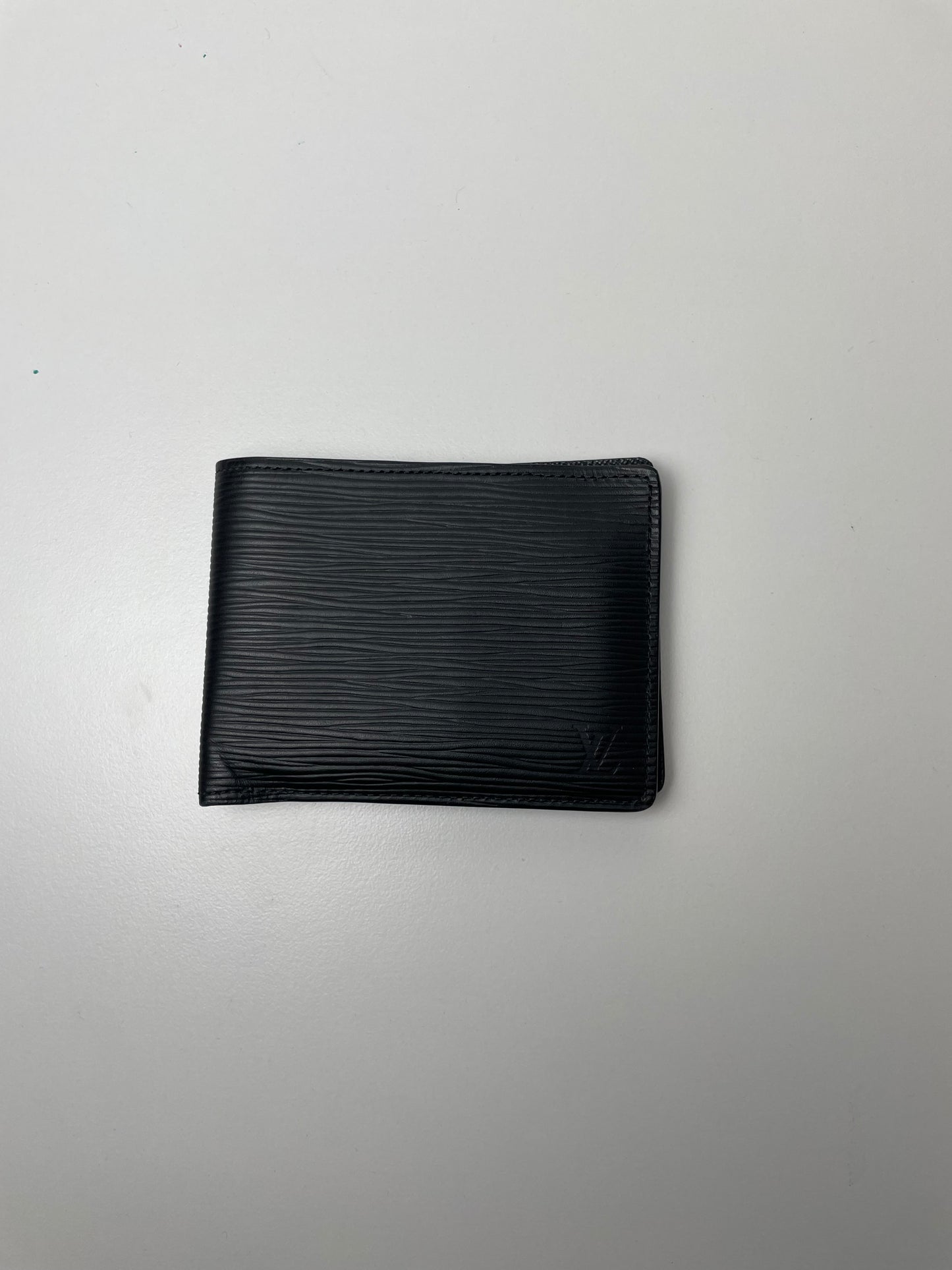 Pre-Owned Louis Vuitton Bifold Wallet Epi AJ143