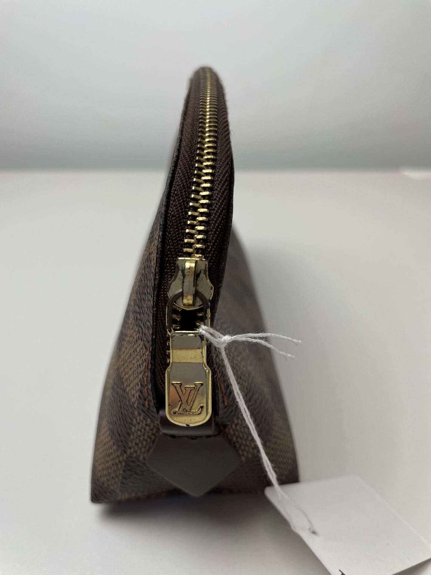 Pre-Owned Louis Vuitton Makeup Pouch Damier AJ145