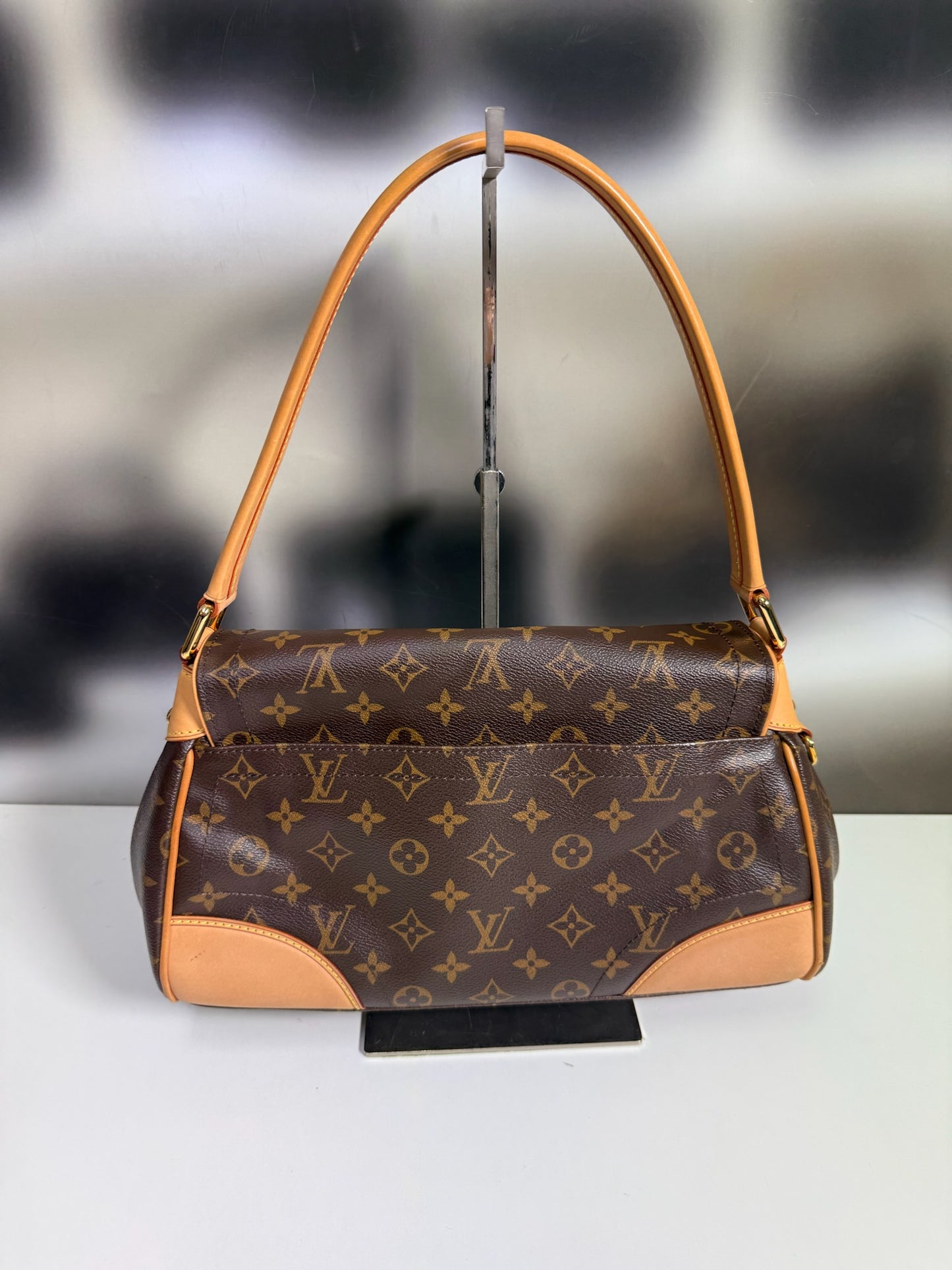 Louis Vuitton Beverly MM