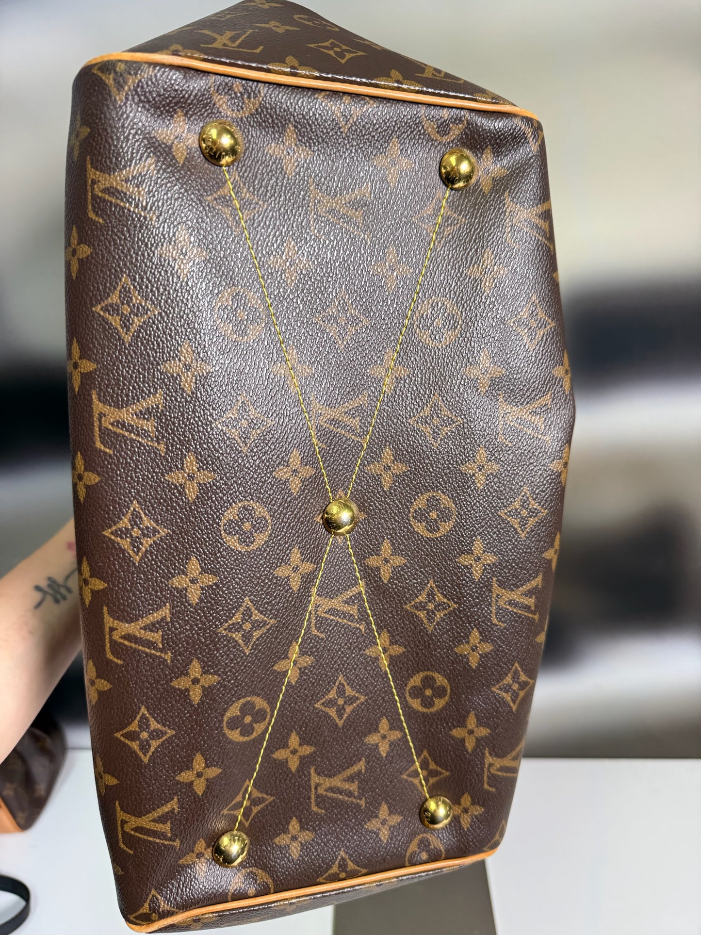 Louis Vuitton Monogram Tivoli GM