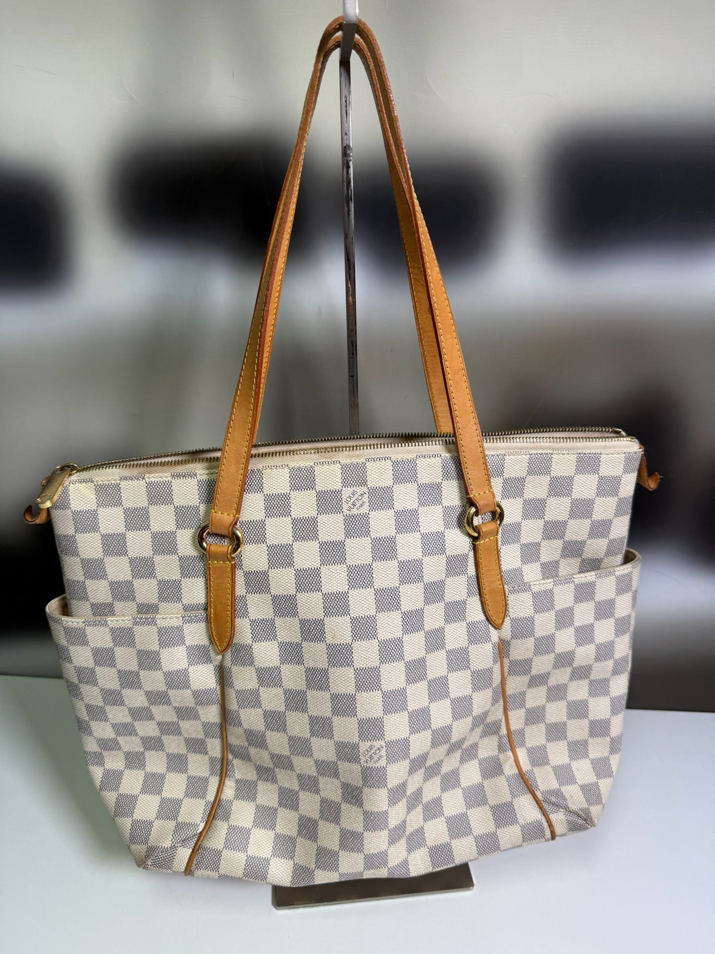 Louis Vuitton Damier Azur Totally MM