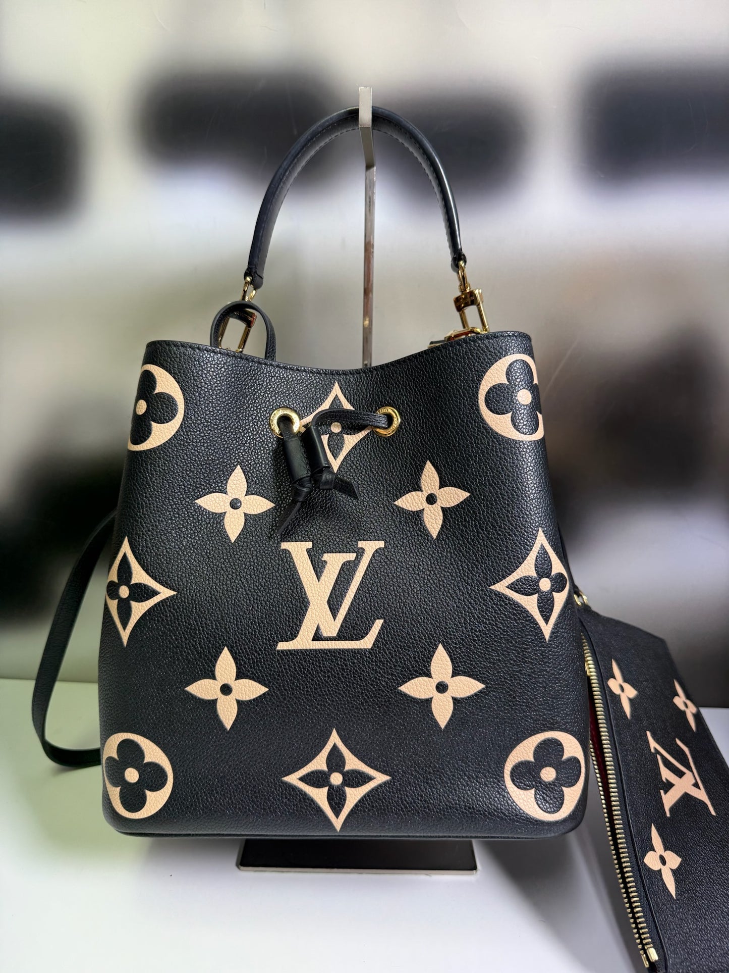 Louis Vuitton Bicolor Monogram Empreinte NéoNoé MM