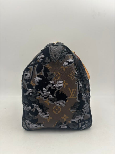 Louis Vuitton Speedy 30 Fleur de Jais, other side view