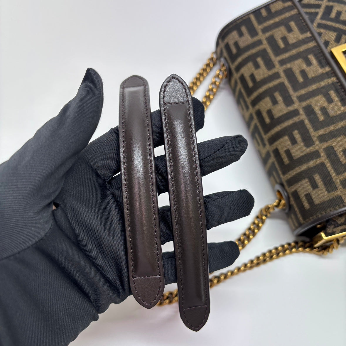 Fendi Baguette Chain Shoulder Bag 8BR793 (B960155721H)