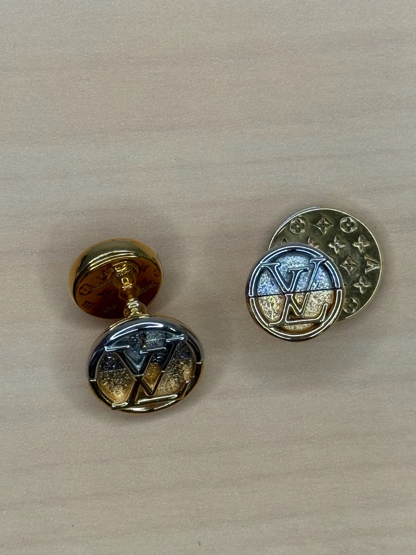 Louis Vuitton L to V Earrings