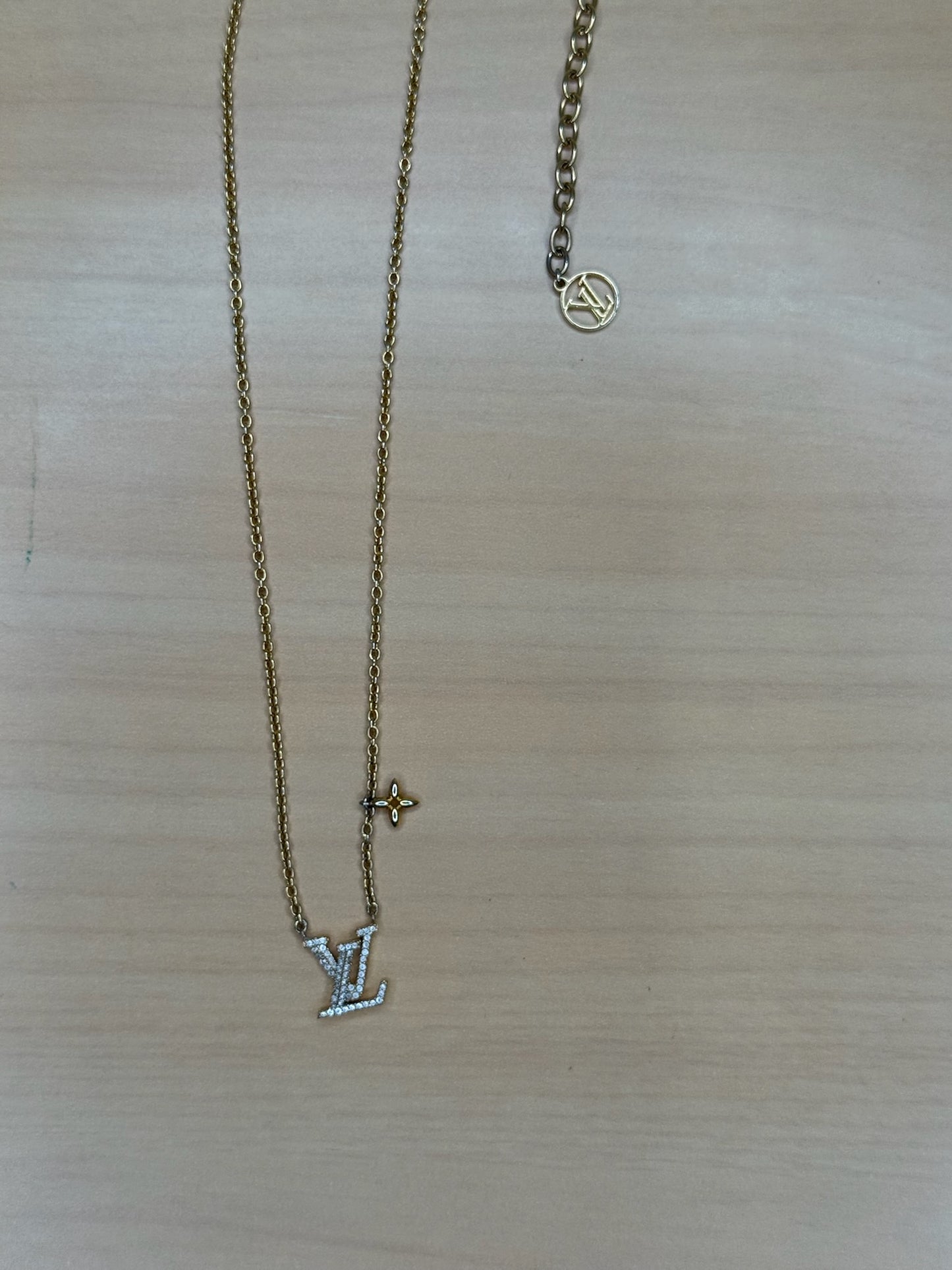 Louis Vuitton Iconic Necklace in Gold-Tone Metal