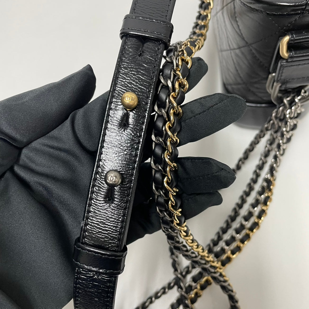 Chanel Black Leather Gabrielle Calfskin Hobo Double Chain Small Shoulder Convertible Crossbody Bag A91810 (V380500414H)