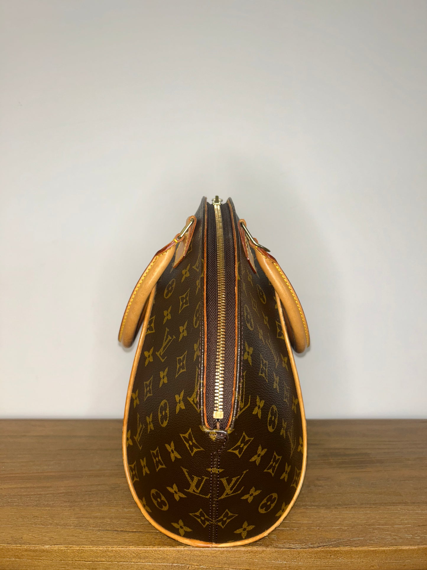 Louis Vuitton Ellipse Monogram MM (GEN009)