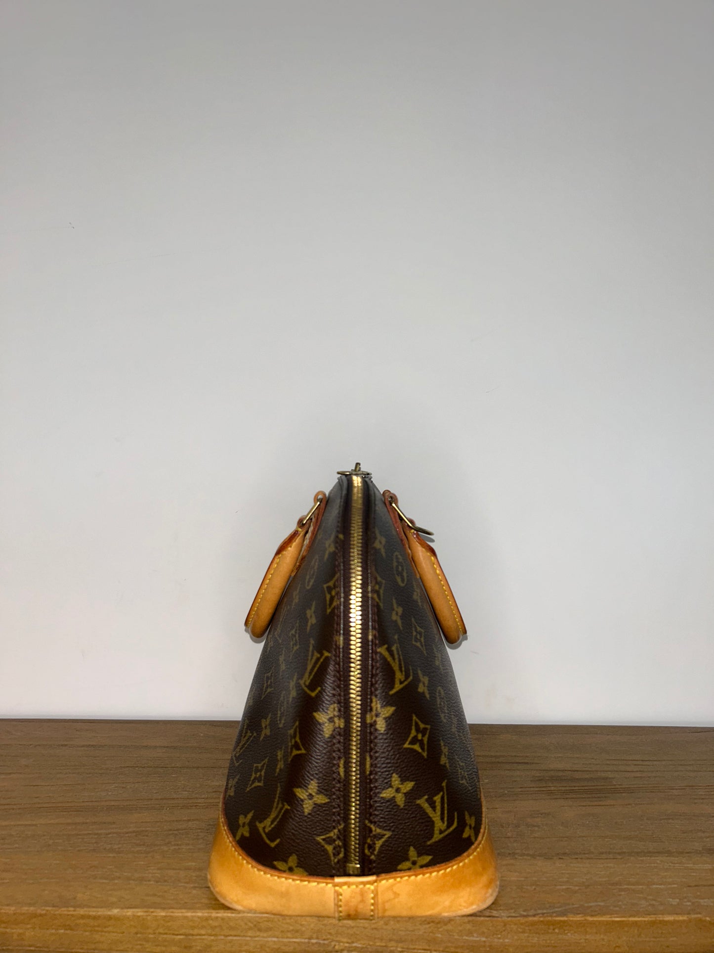 Louis Vuitton Alma PM Monogram Handbag (GEN012)