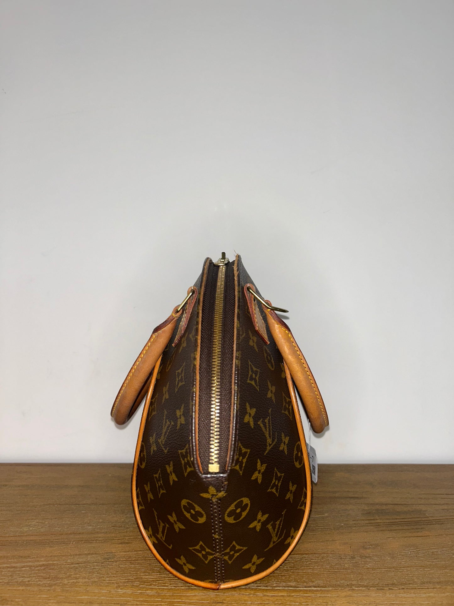 Louis Vuitton Ellipse PM Monogram Handbag (GEN006)