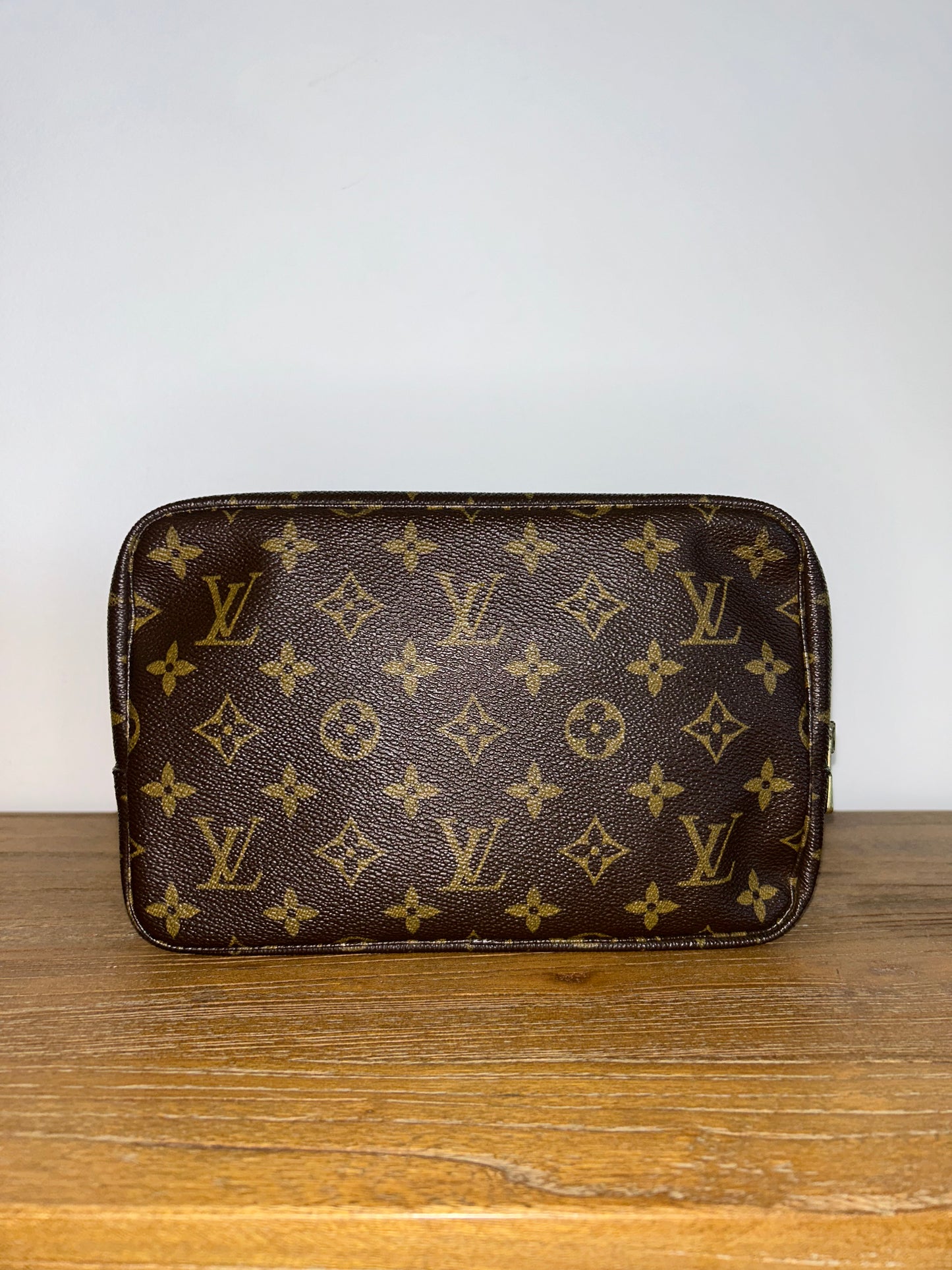 Louis Vuitton Monogram Trousse Toilette 23 EC-0358(1)