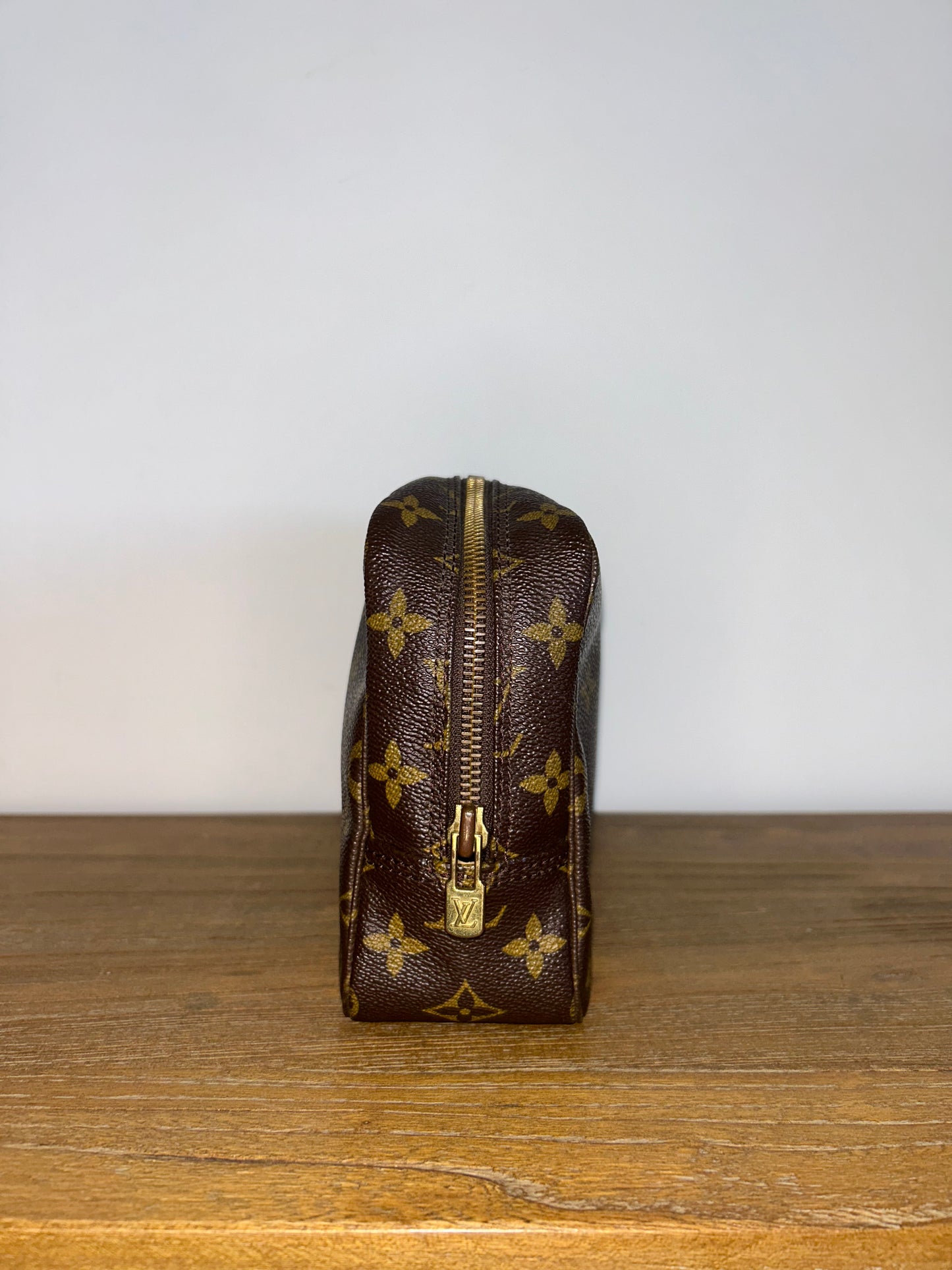 Louis Vuitton Trousse Toilette 23 EC-0166(2)