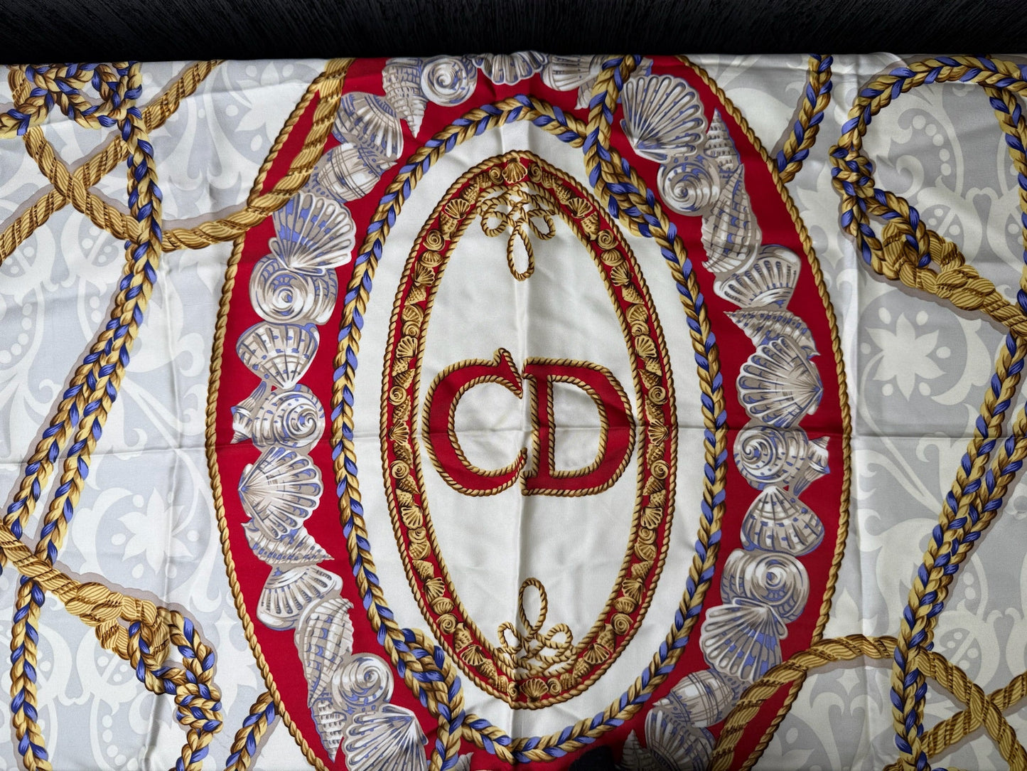 Christian Dior Silk Scarf Featuring a Distinct Red and White Color Scheme (JP)