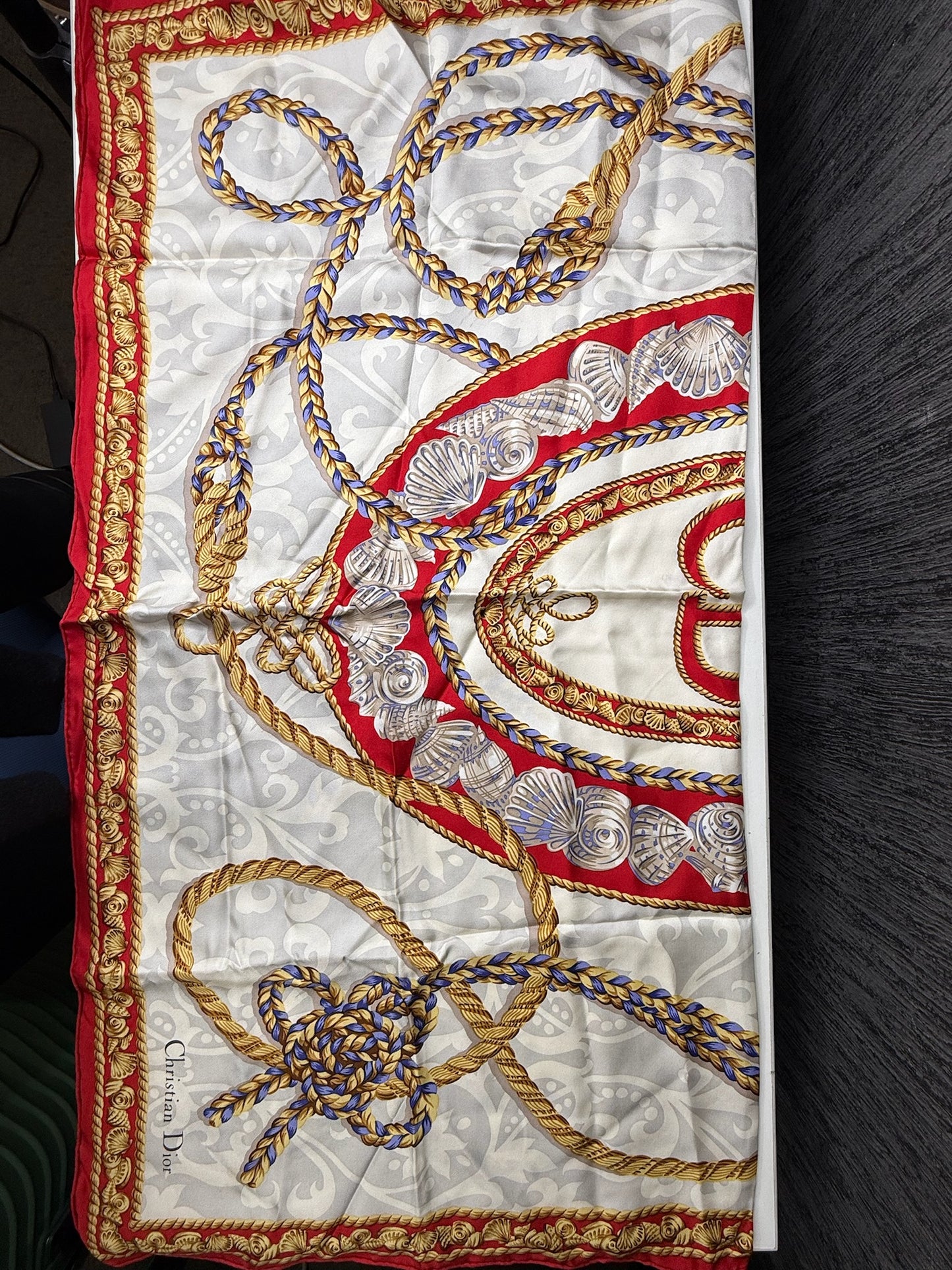 Christian Dior Silk Scarf Featuring a Distinct Red and White Color Scheme (JP)