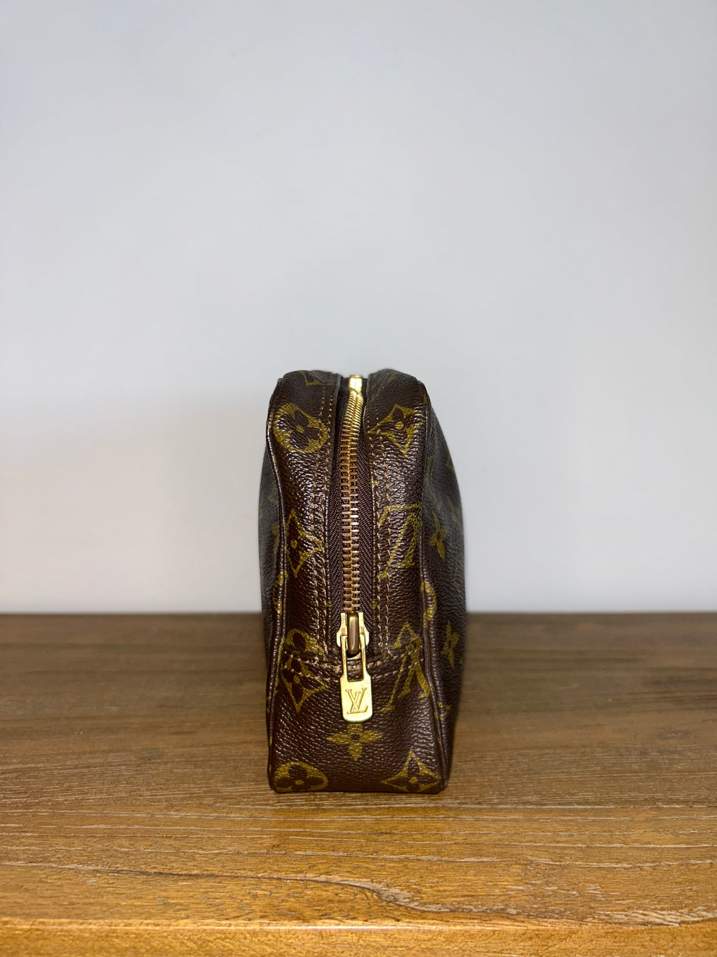 Louis Vuitton Trousse Toilette 23 EC-0304(3)