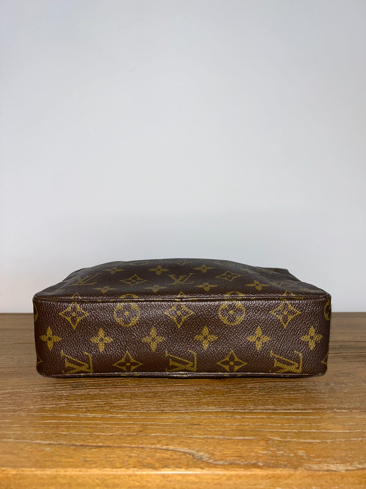 Louis Vuitton Trousse Toilette 23 EC-0304(3)