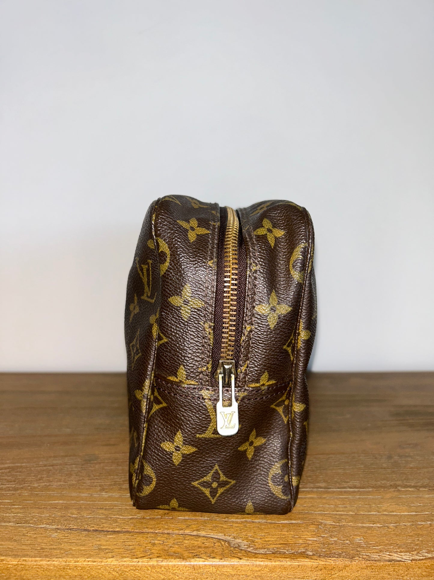 Louis Vuitton Trousse Toilette 28 EC-0154(5)