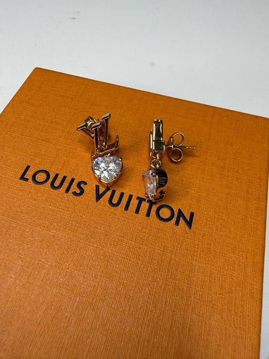 Louis Vuitton LV Iconic Heart Earrings (JP)