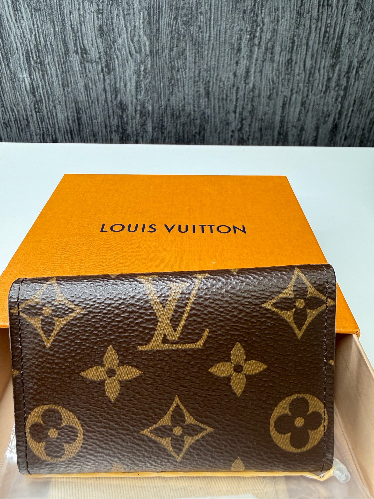 Louis Vuitton Monogram 6 Key Multicles Holder (JP)