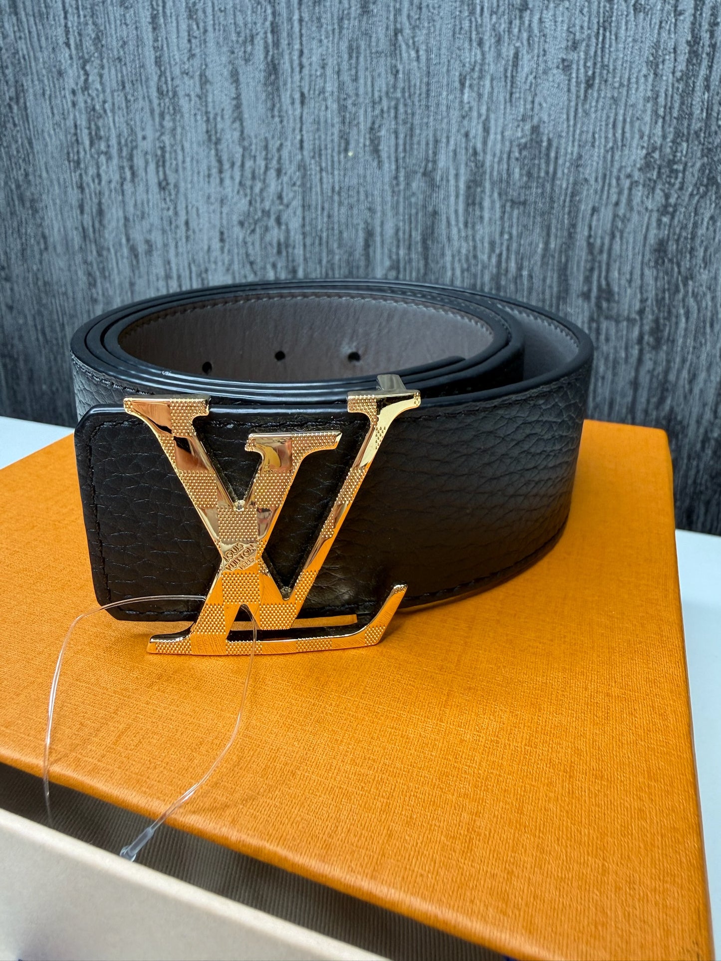 Louis Vuitton Taurillon Leather Belt (JP)