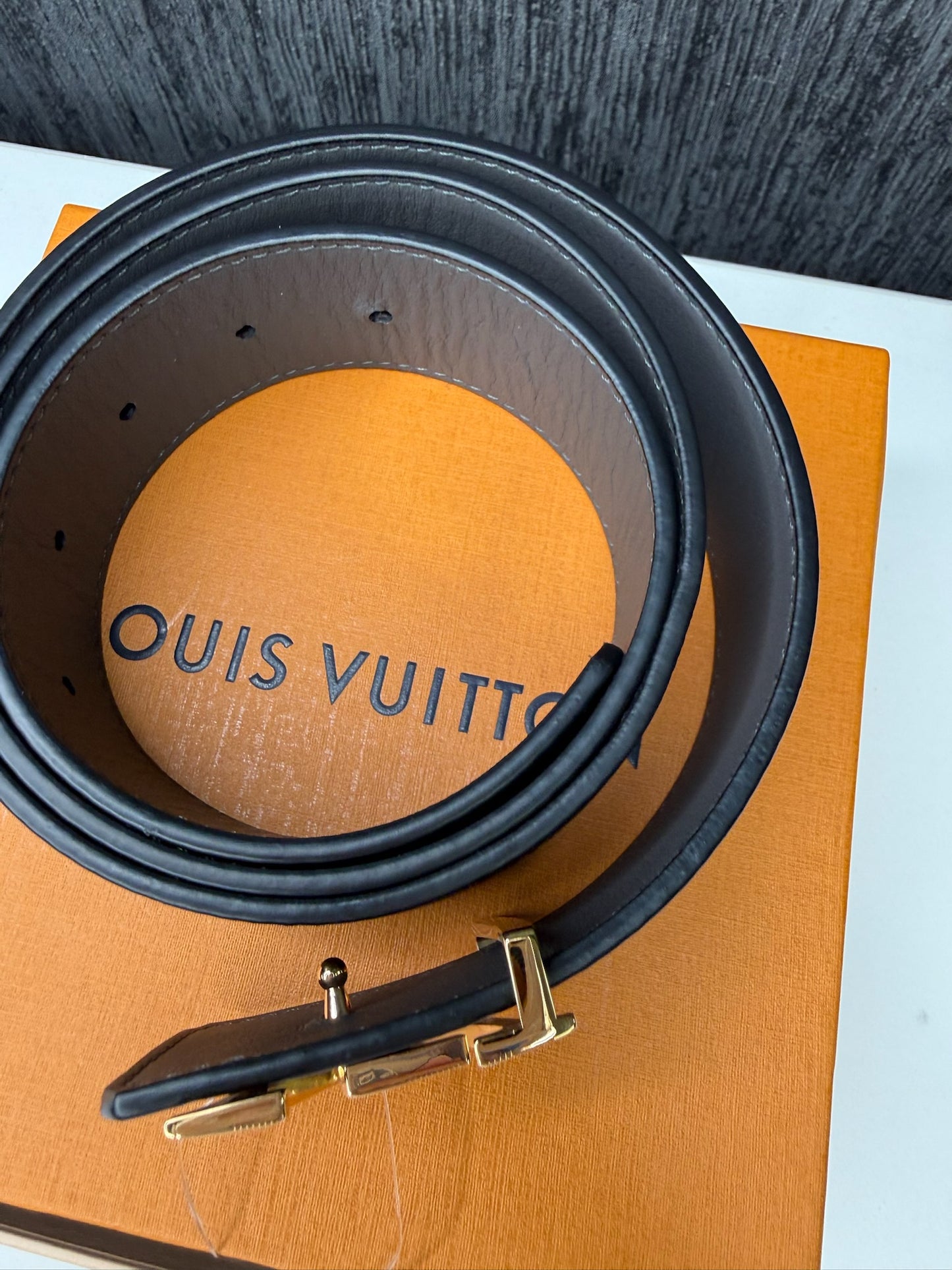 Louis Vuitton Taurillon Leather Belt (JP)