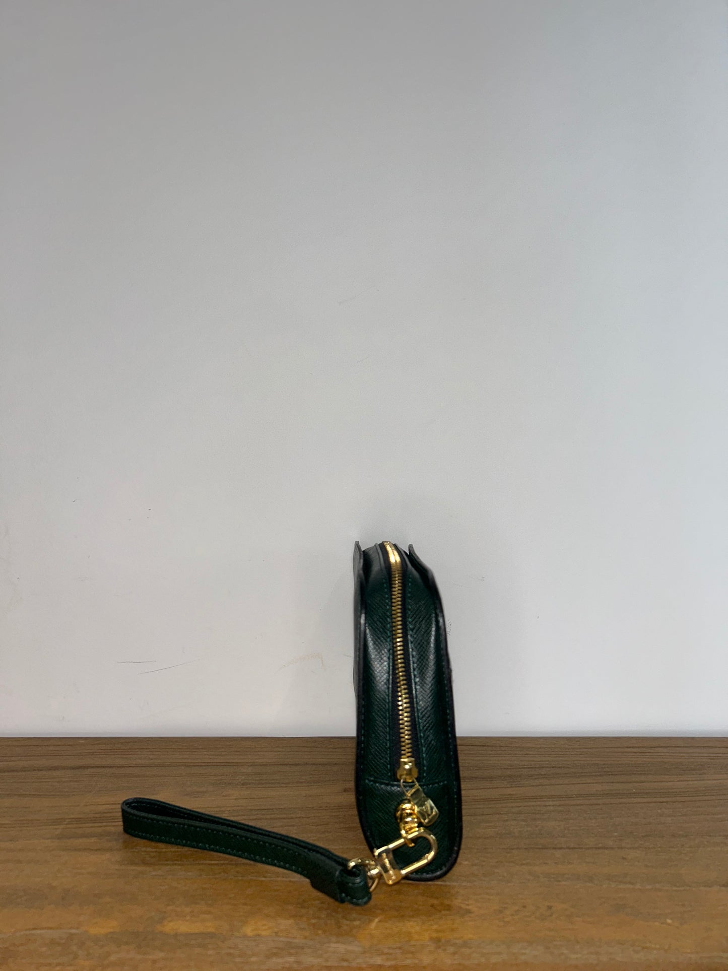 Louis Vuitton Taiga Baikal Clutch Bag