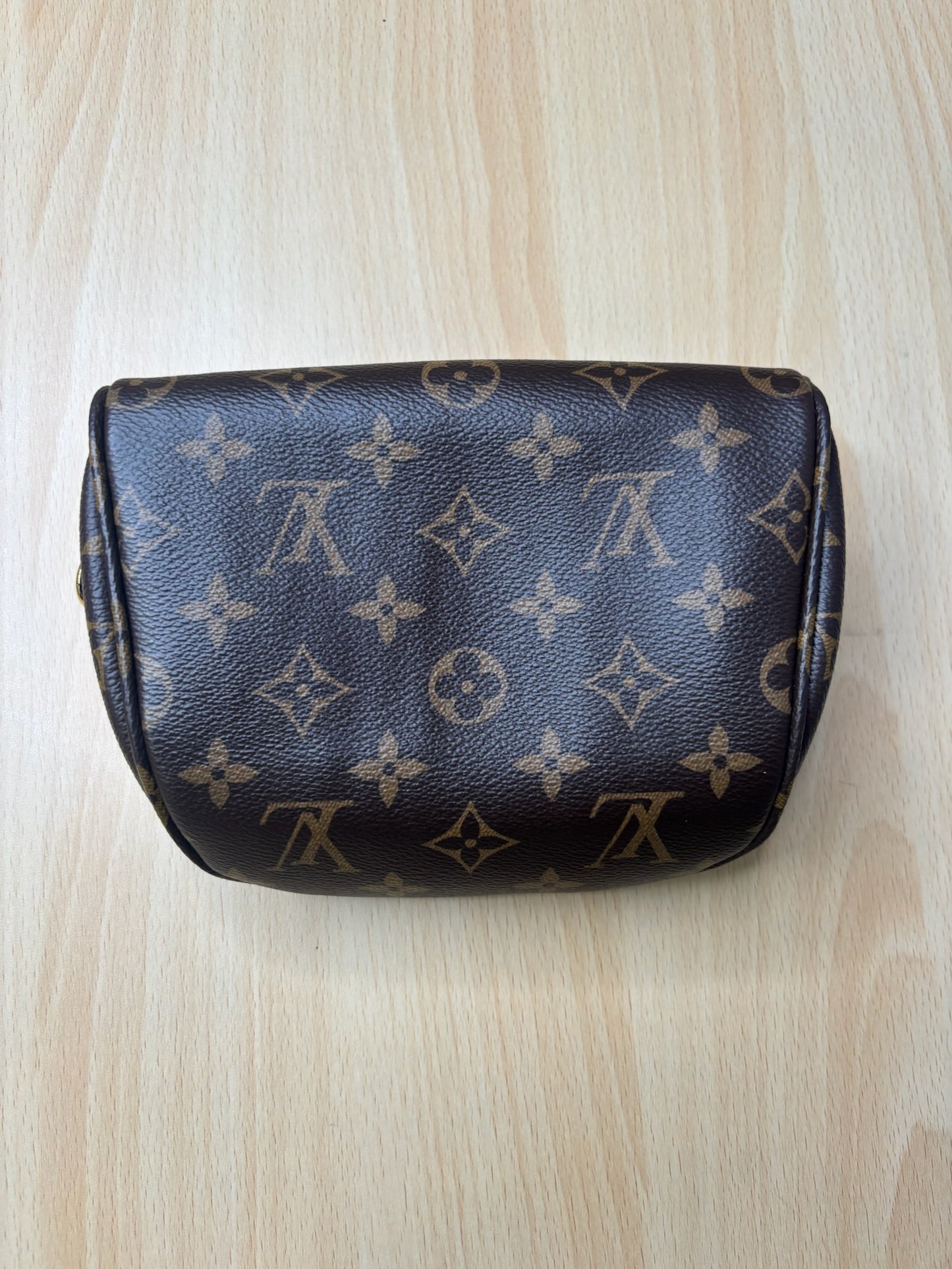 Louis Vuitton Mini Bumbag K18