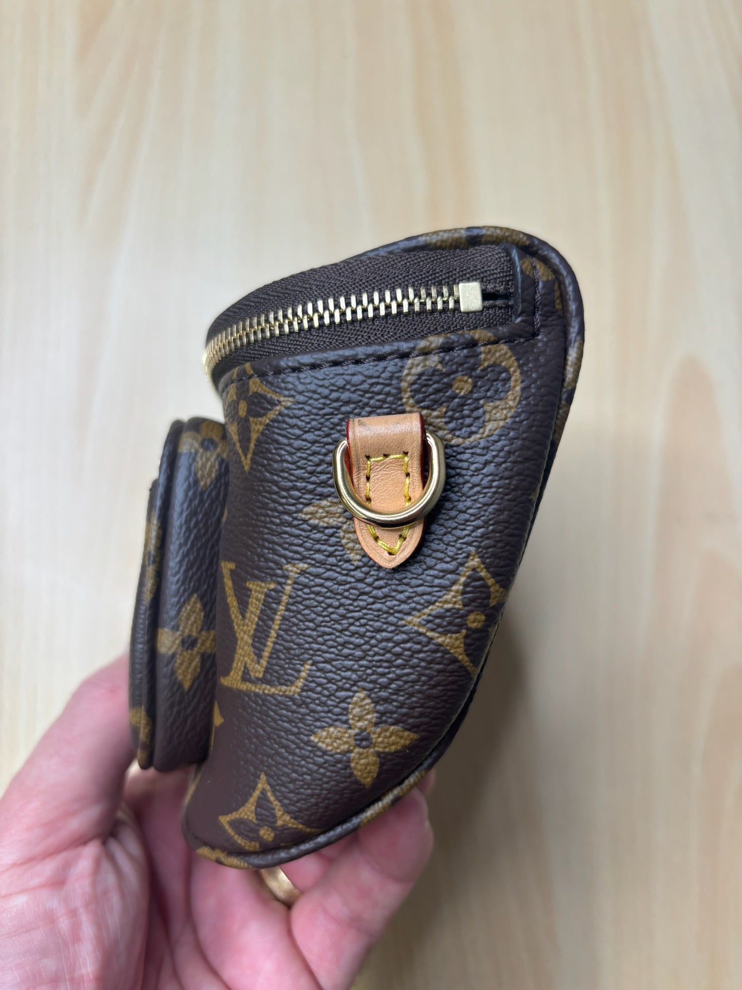 Louis Vuitton Mini Bumbag K18