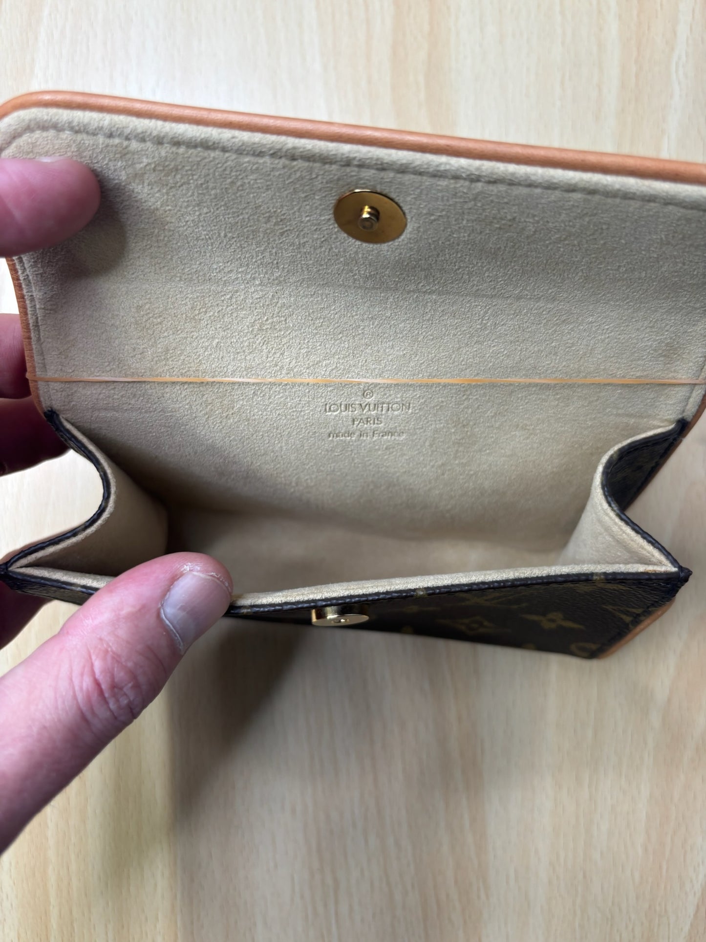 Louis Vuitton Monogram Pochette Florentine K23