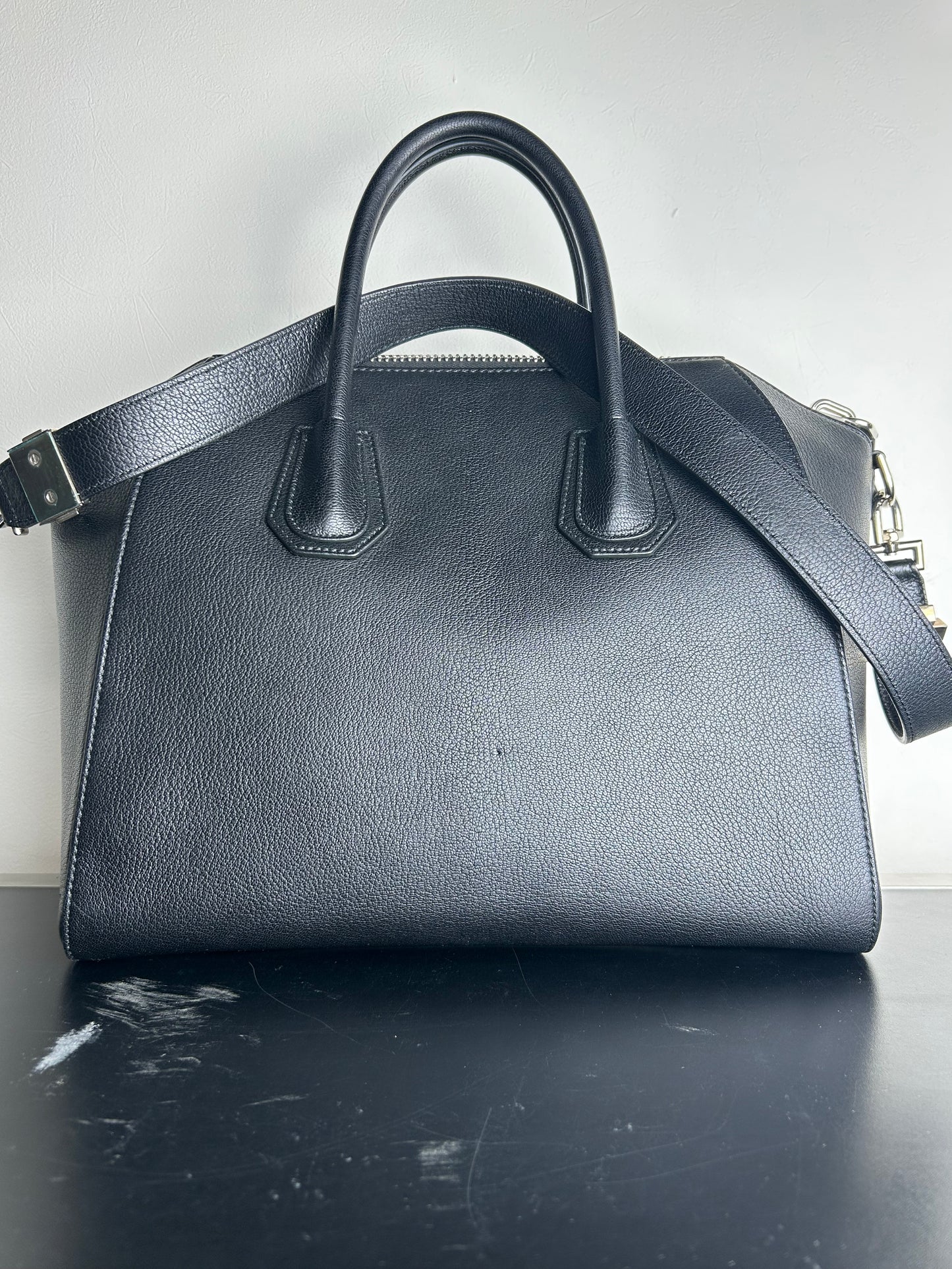 Givenchy Antigona medium handbag