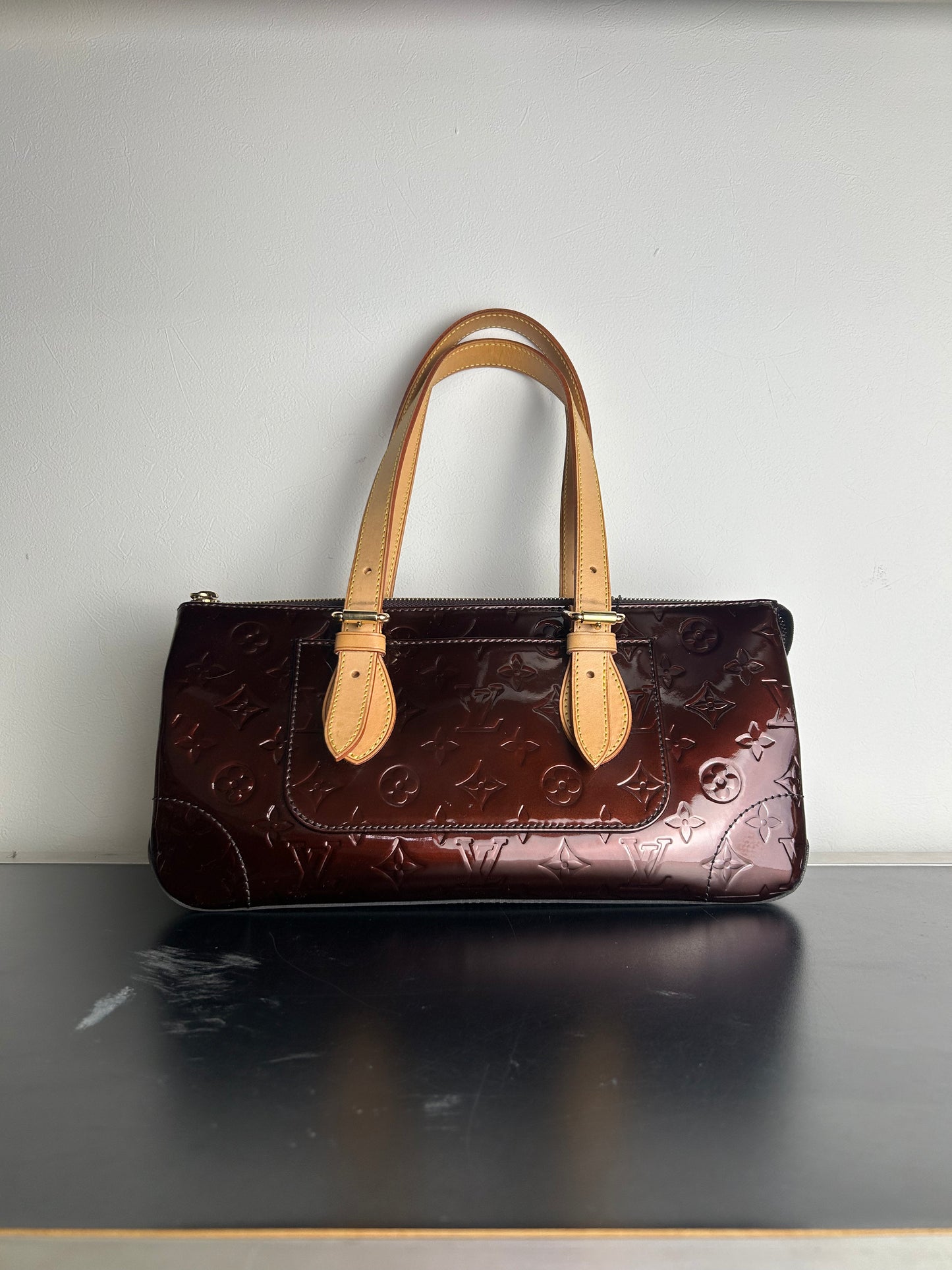 Louis Vuitton Monogram Vernis Reade shoulder bag