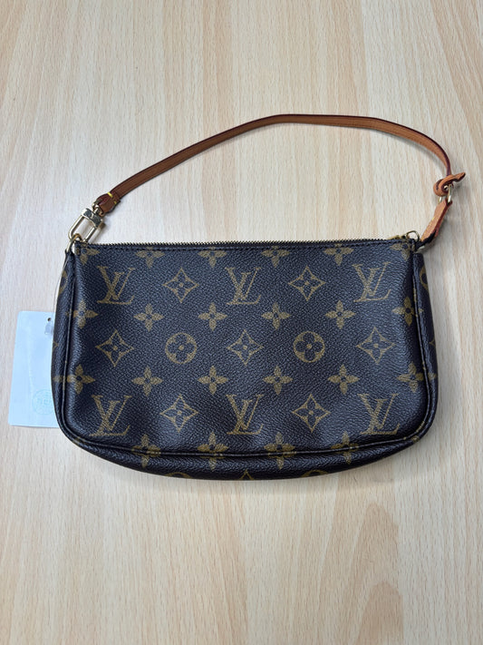 Louis Vuitton Pochette Accessoires Monogram K27