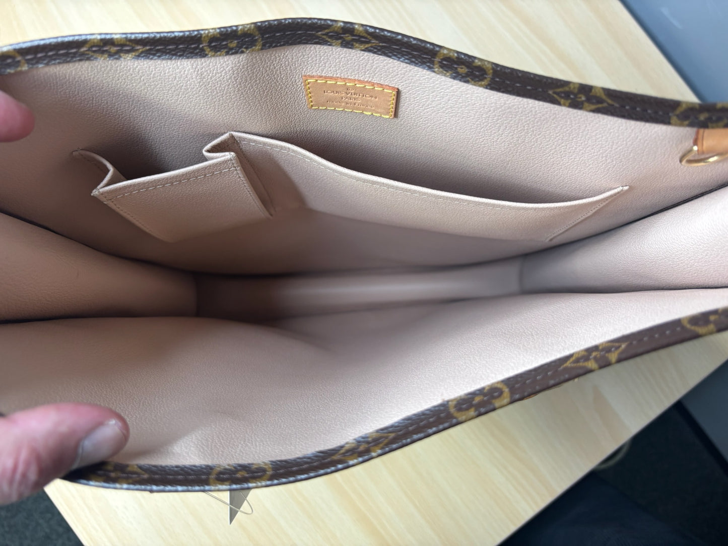 Louis Vuitton Monogram Sac Plat Tote K30