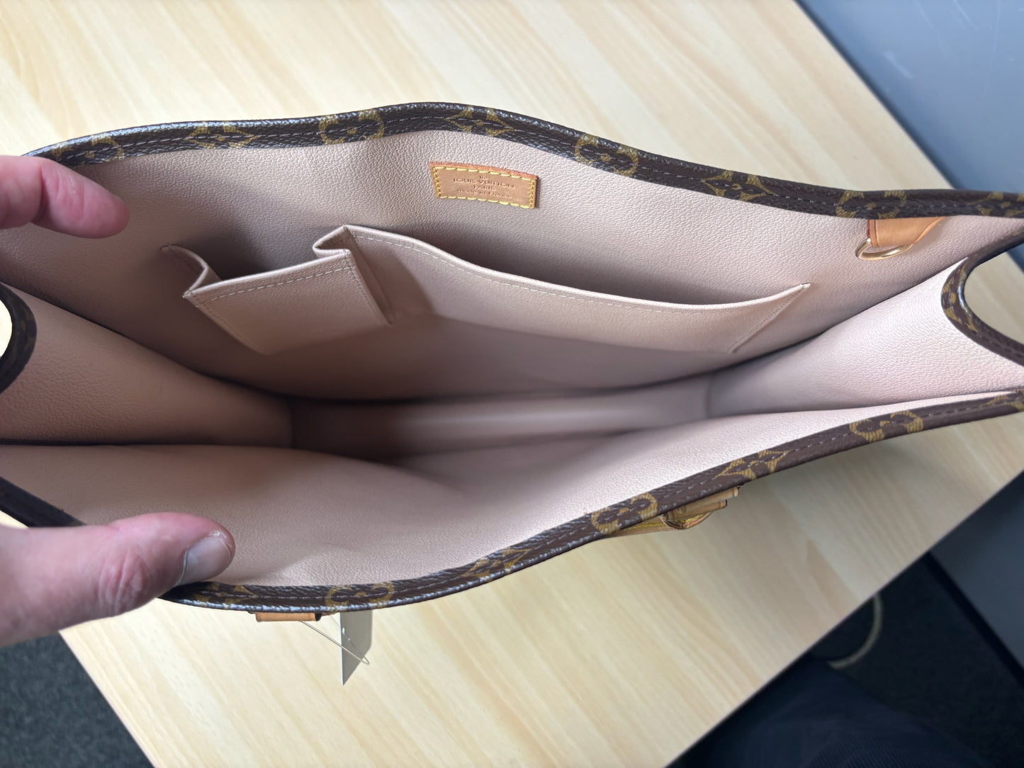 Louis Vuitton Monogram Sac Plat Tote K30