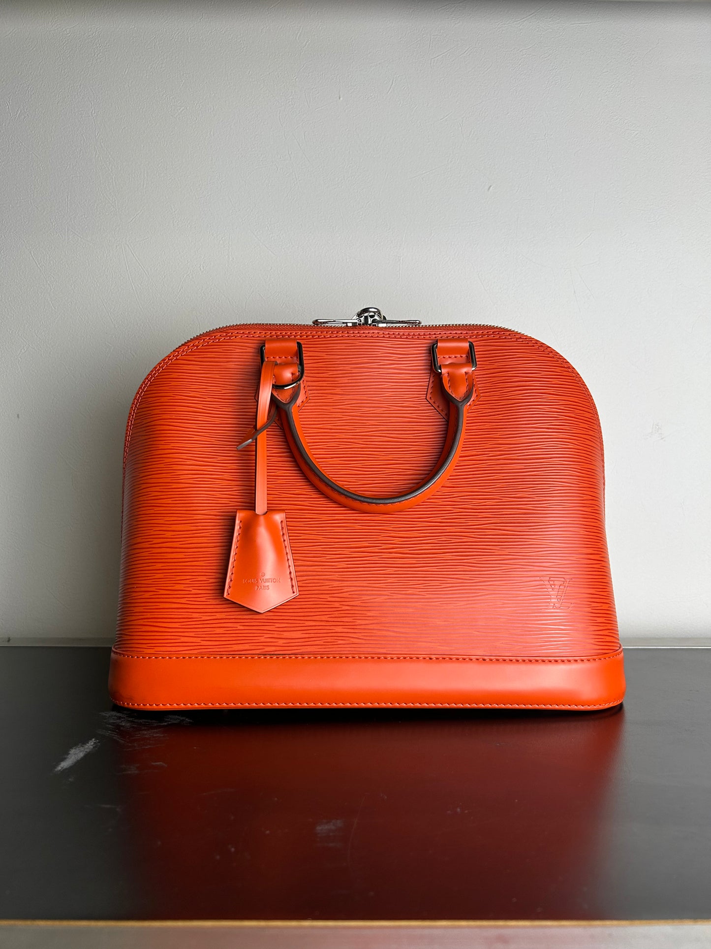 Louis Vuitton Alma PM in Epi leather handbag