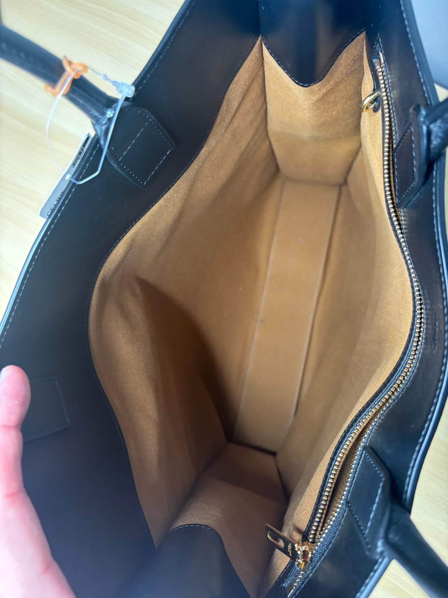 Celine Cabas Vertical Tote K41