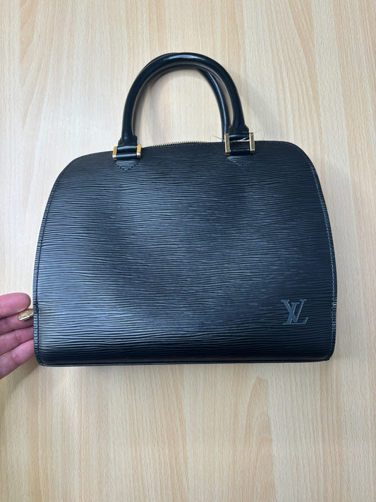 Louis Vuitton Pont Neuf Black Epi Handbag K44