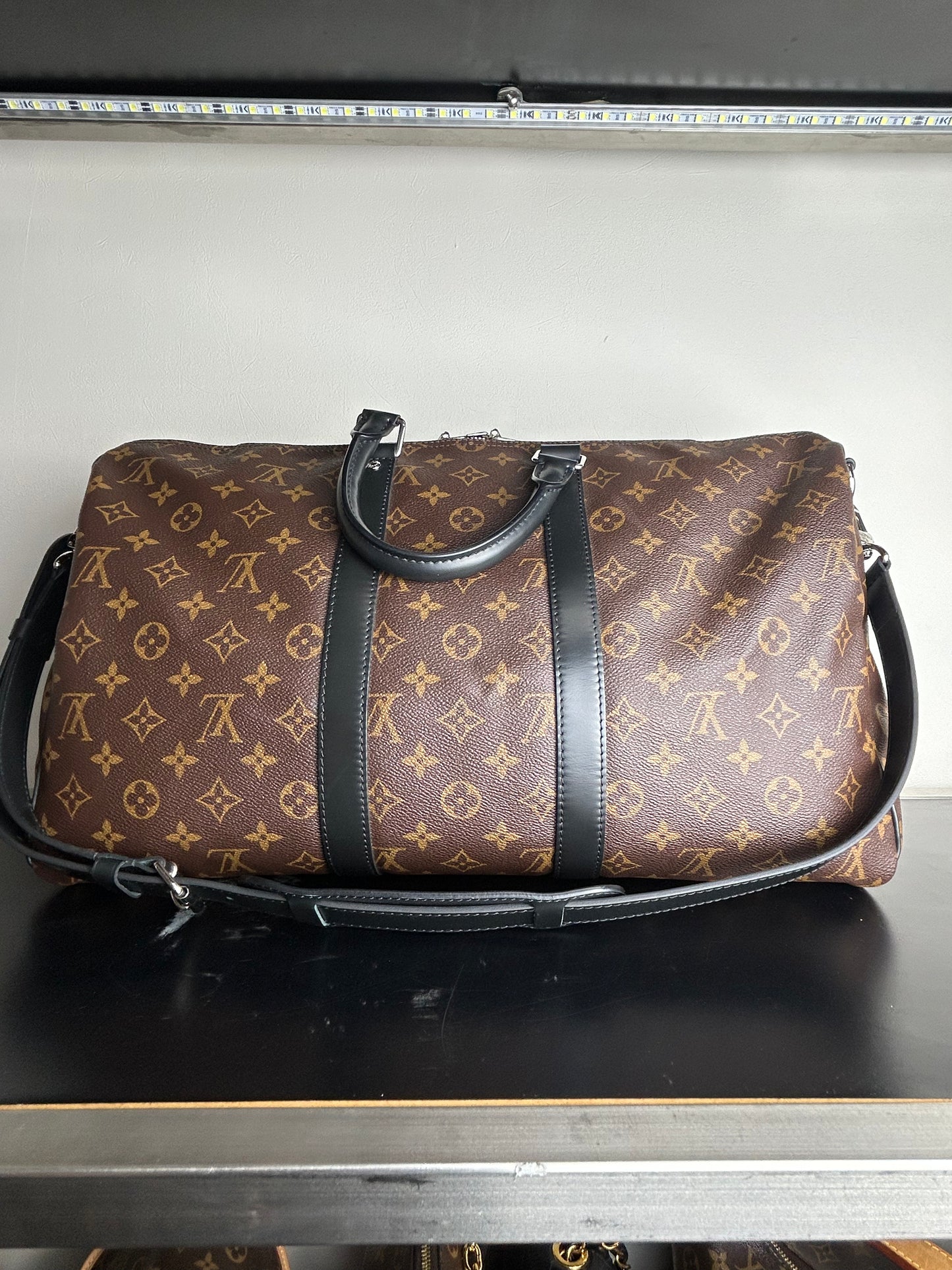 Louis Vuitton Keepall 45 Bandoulière travel bag