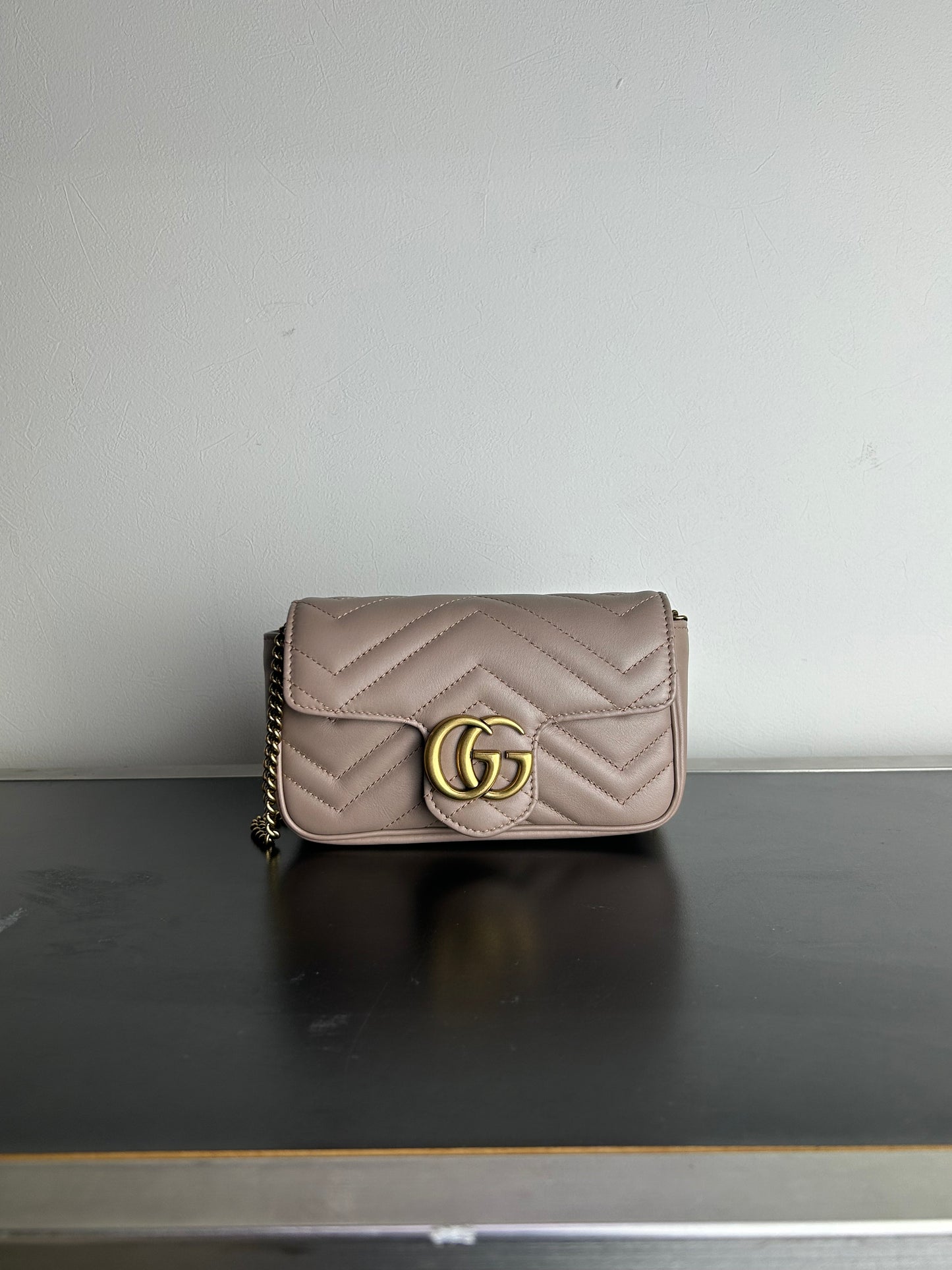 Gucci GG Marmont Super Mini shoulder bag