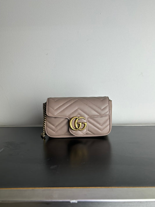 Gucci GG Marmont Super Mini shoulder bag