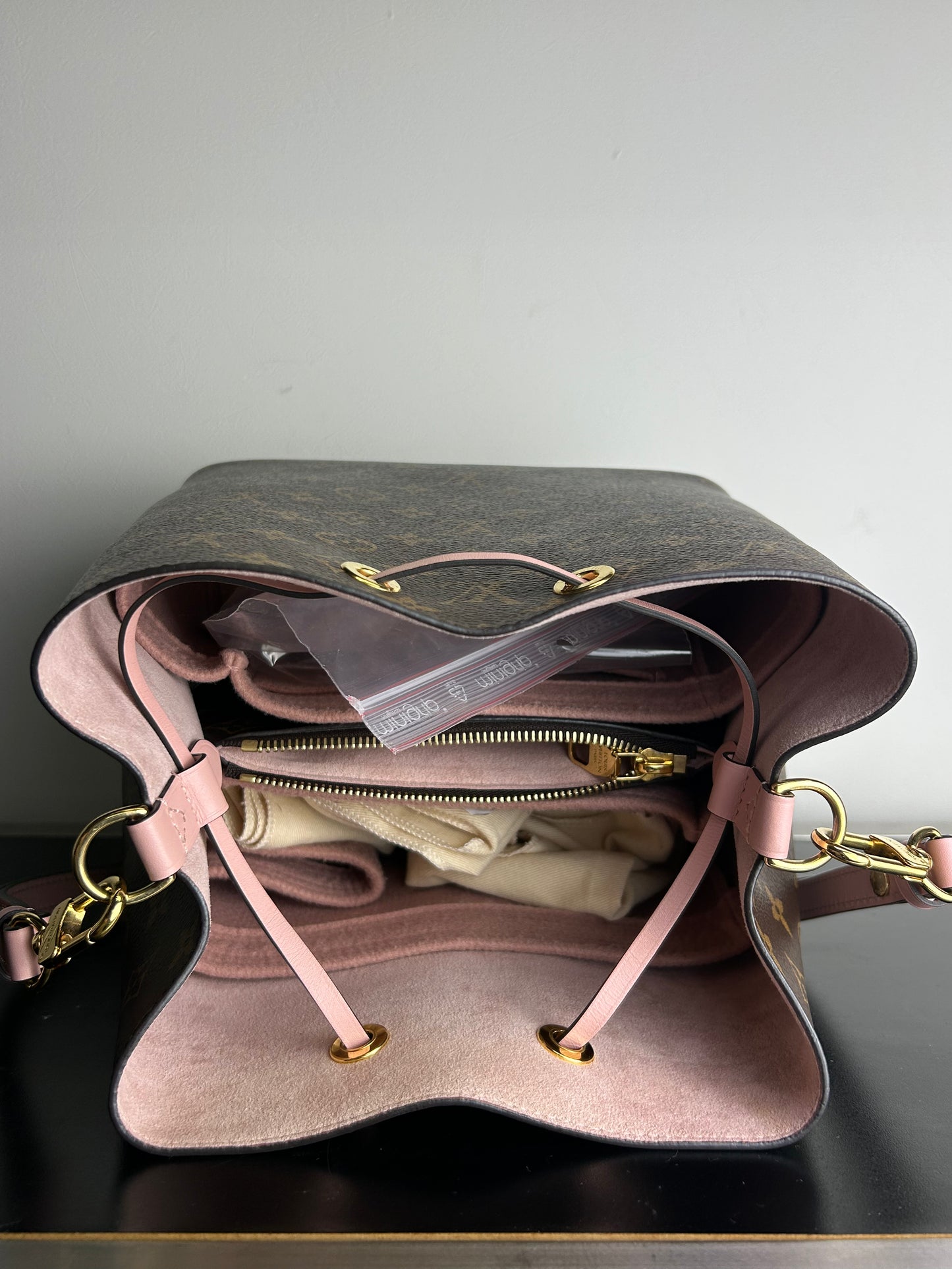 Louis Vuitton Monogram NéoNoé MM tote bag